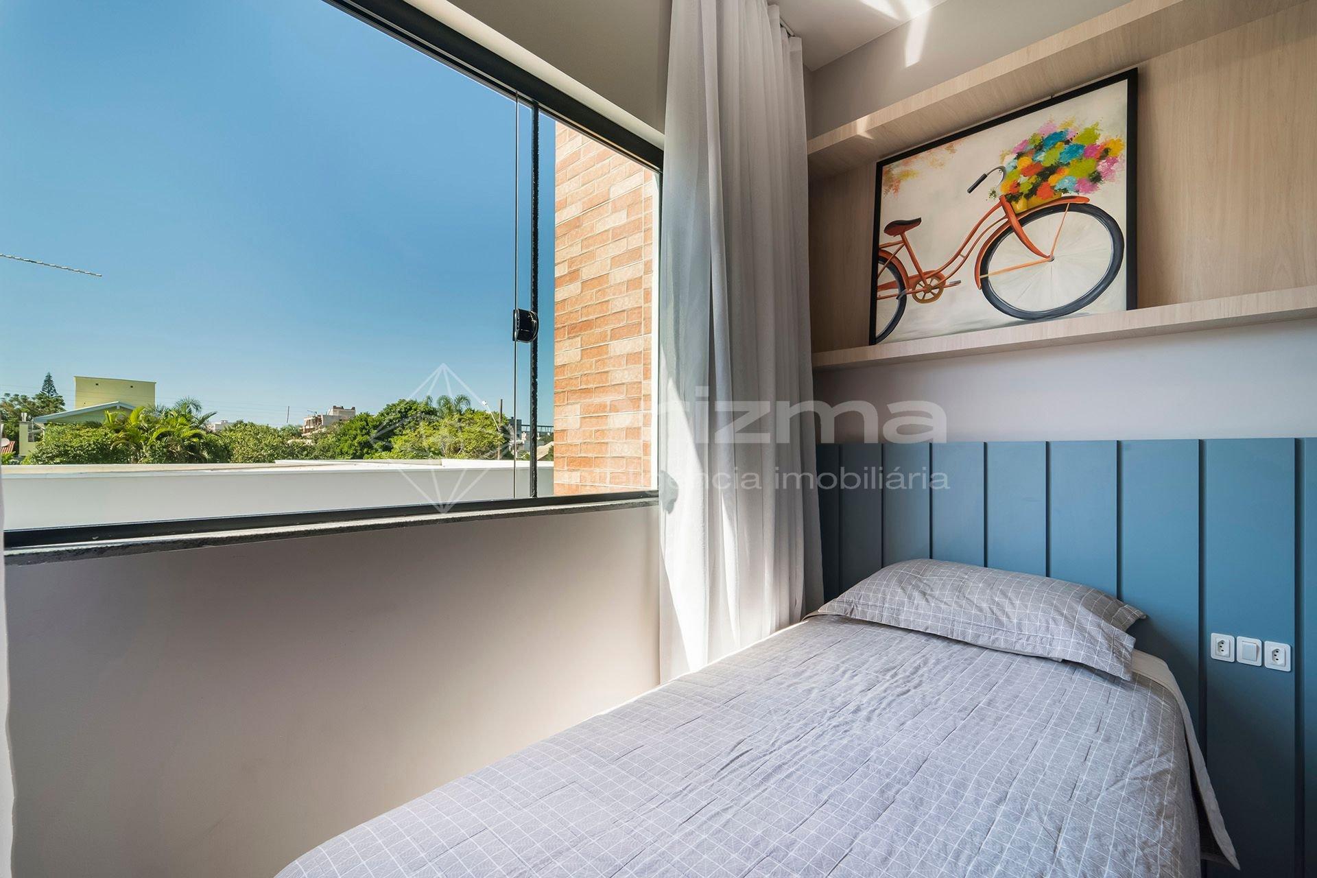 image-housing-carousel
