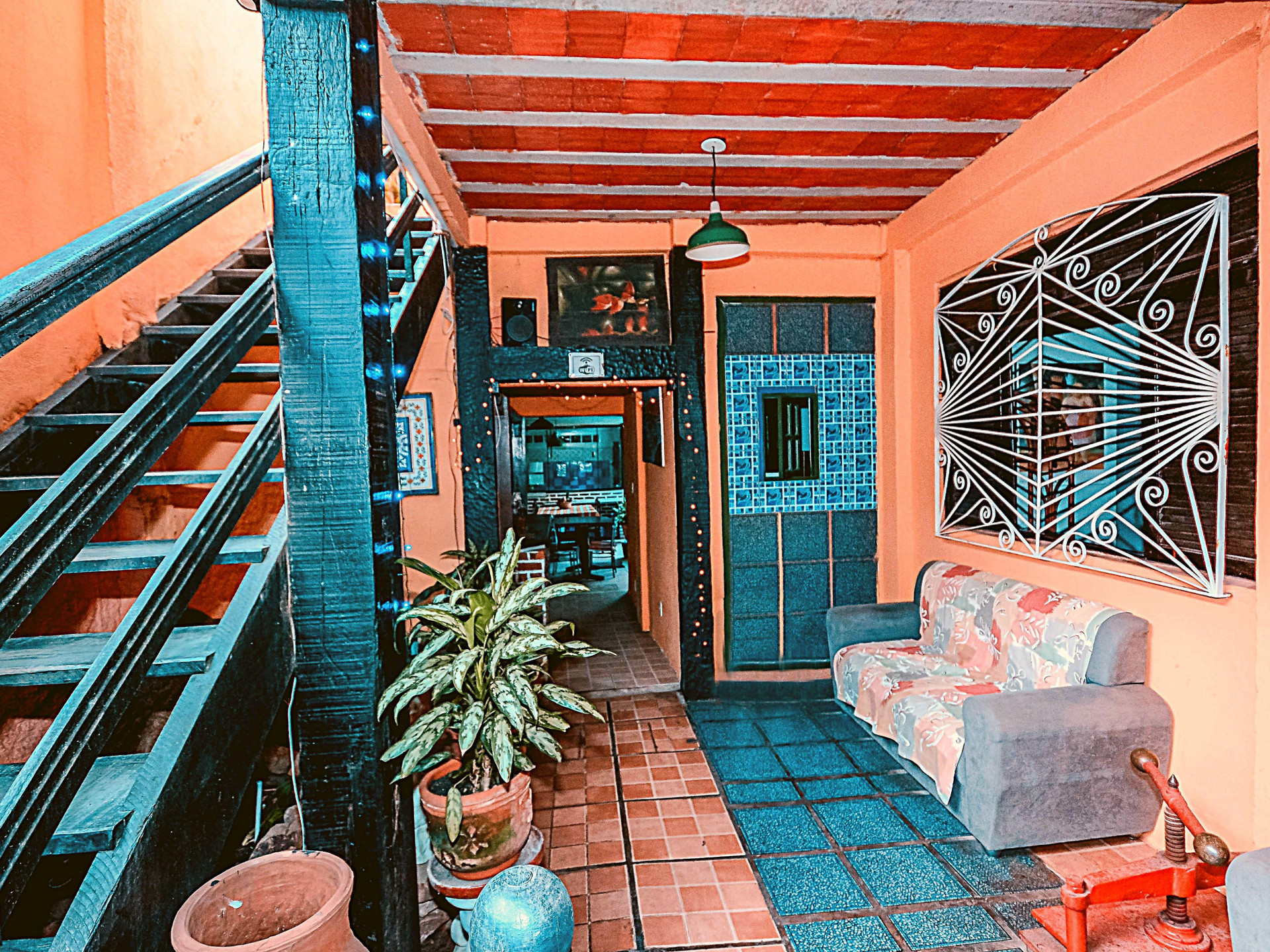image-housing-carousel