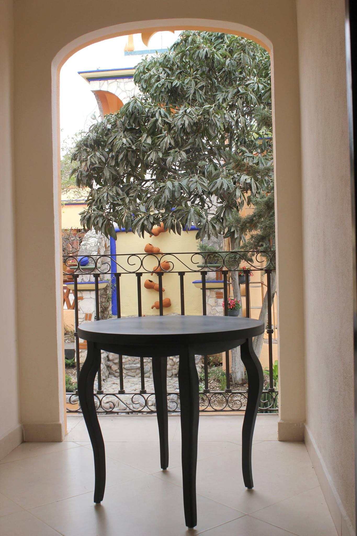 image-housing-carousel
