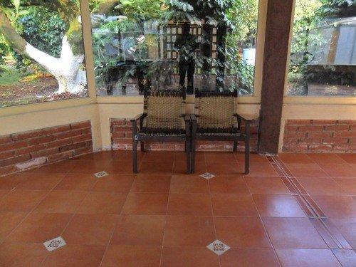 image-housing-carousel