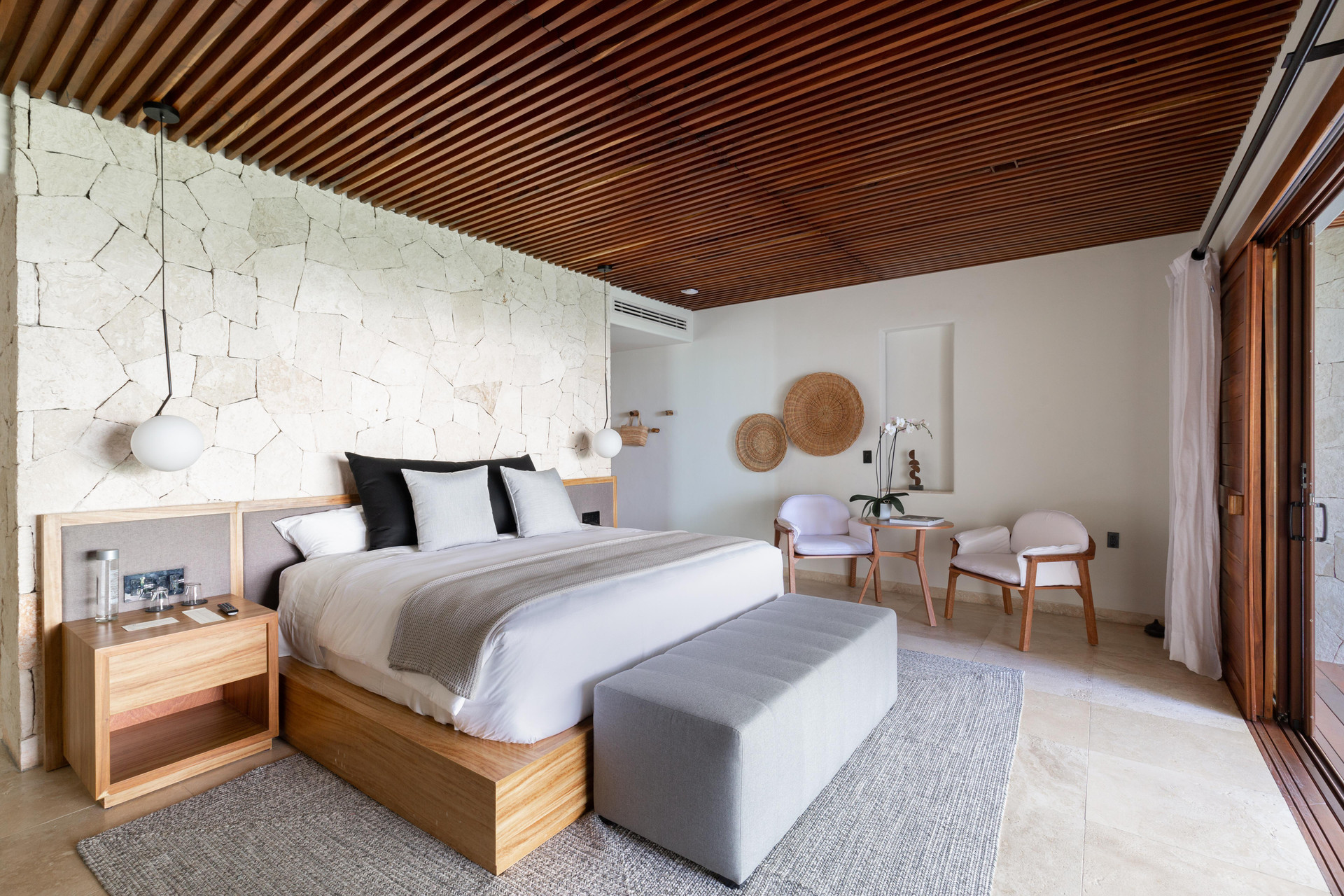 JUNGLE VIEW SUITE