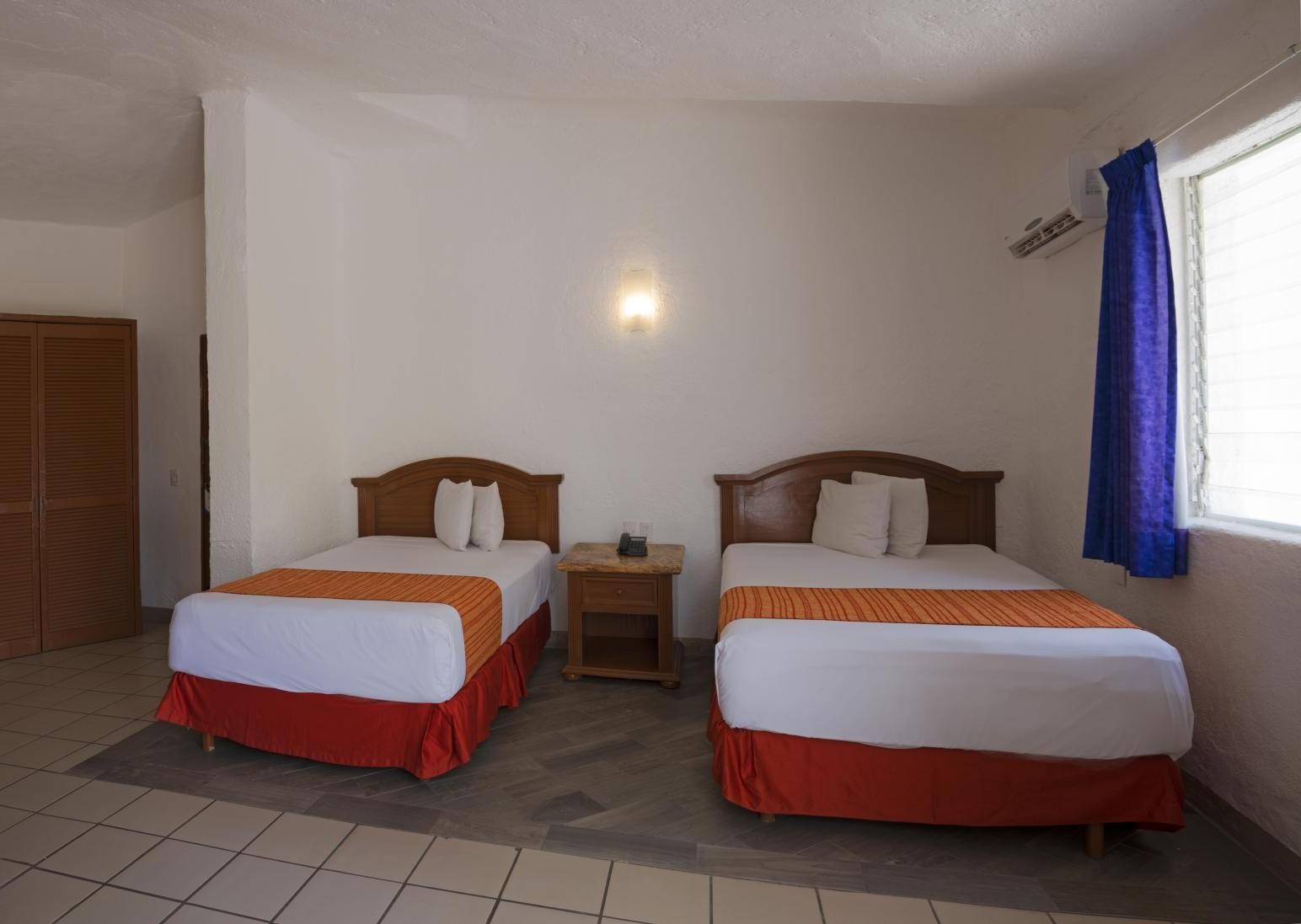 Habitación Familia -5 personas- Estándar con Vista al Jardín