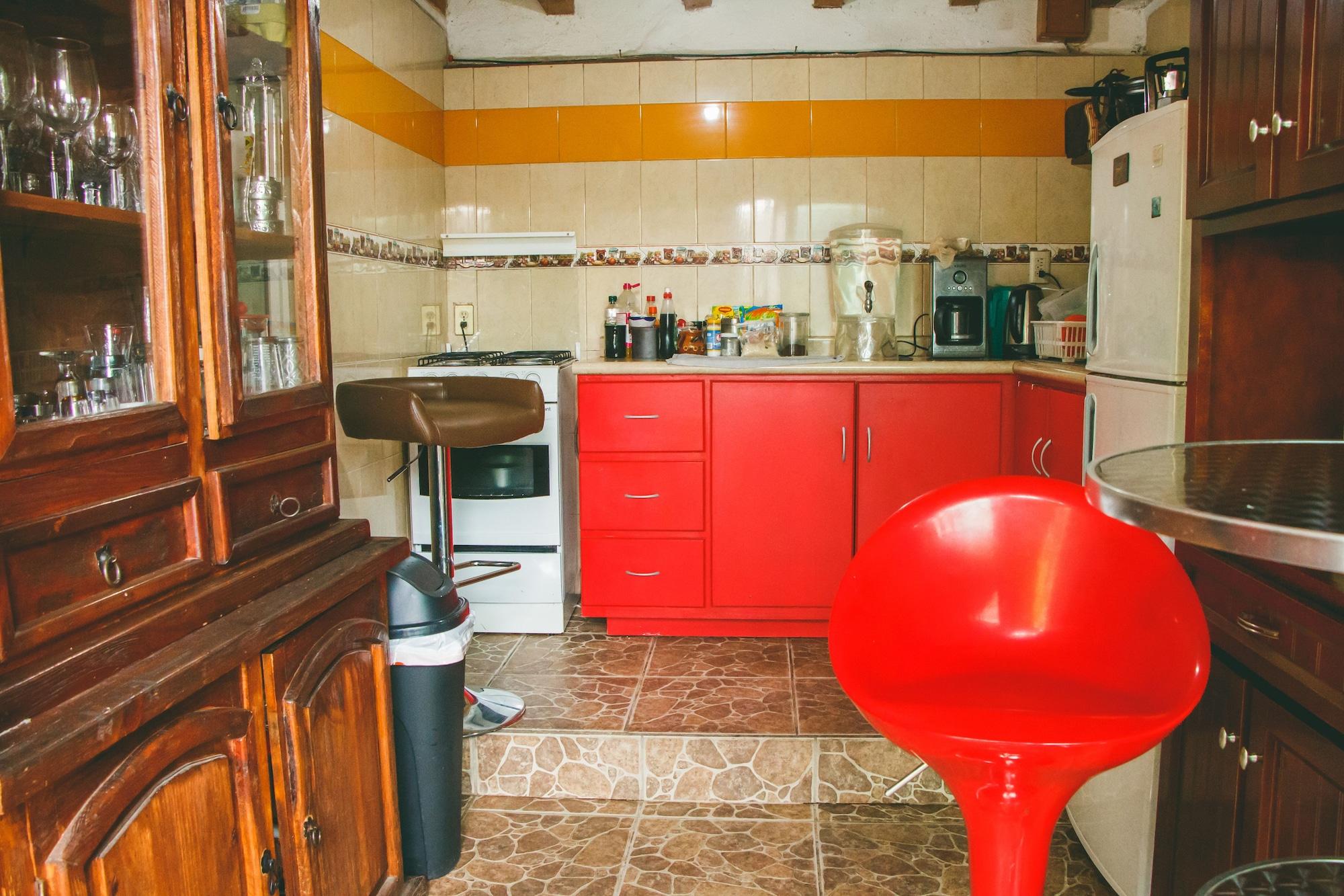 image-housing-carousel