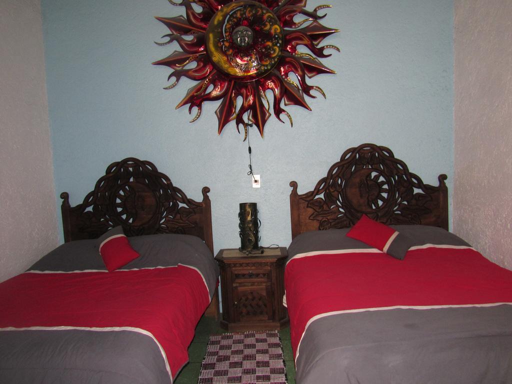 image-housing-carousel