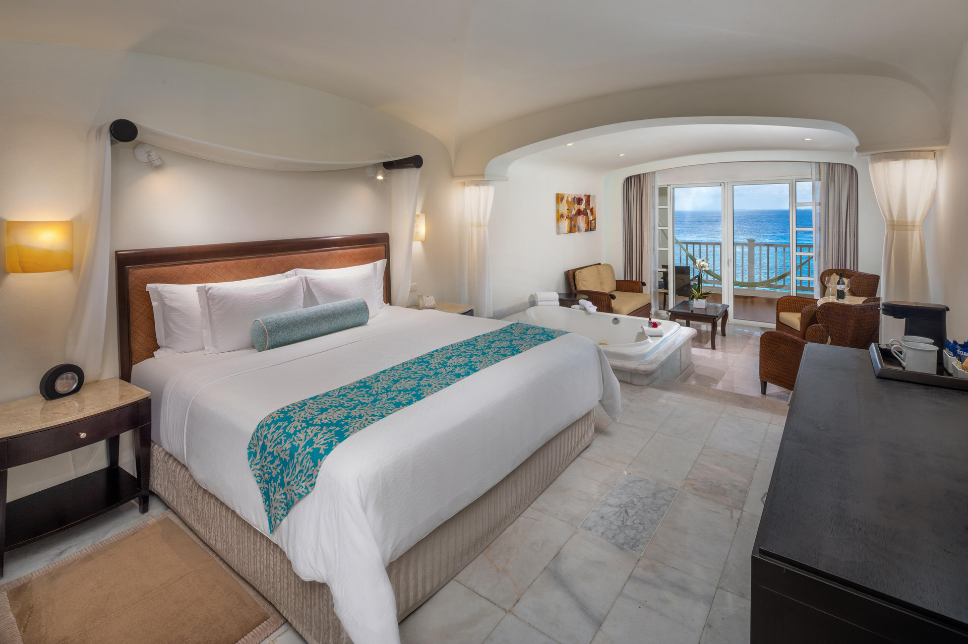 Superior Ocean View Suite