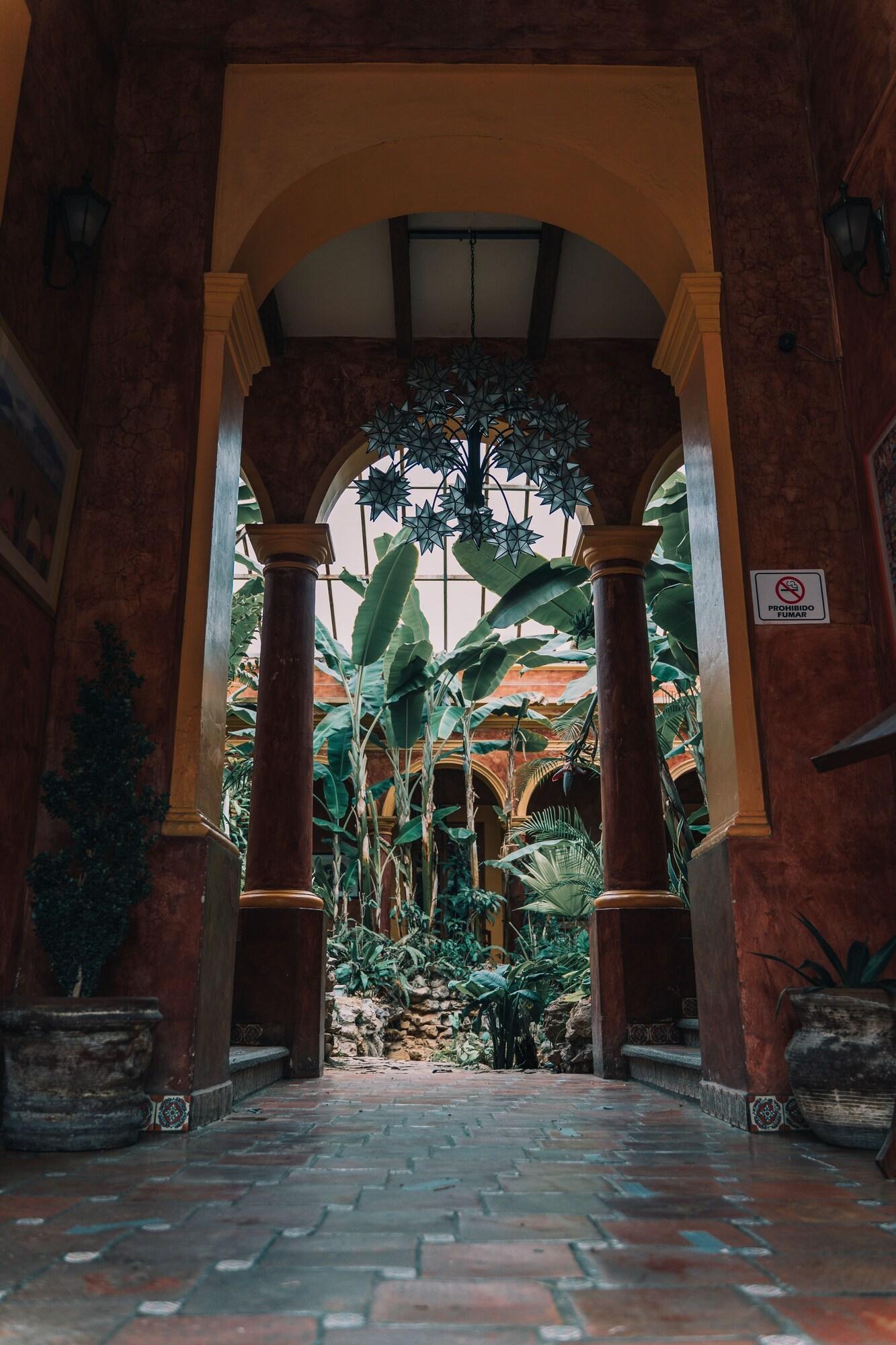 image-housing-carousel
