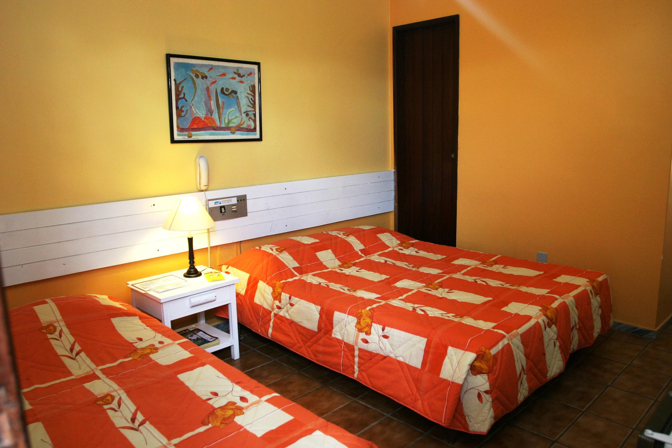 image-housing-carousel