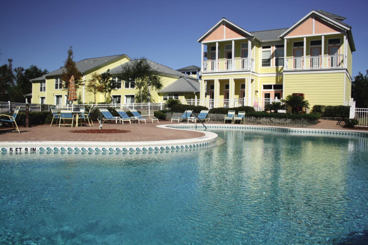 image-housing-carousel