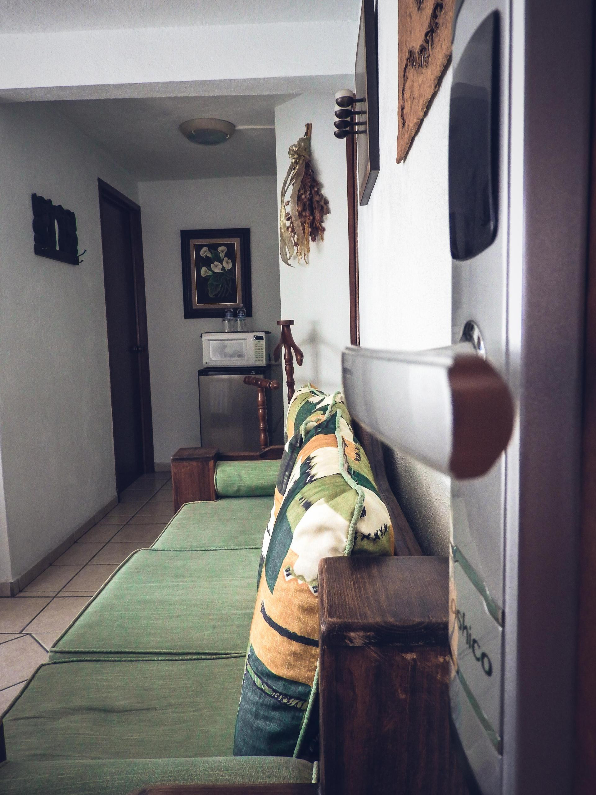 image-housing-carousel
