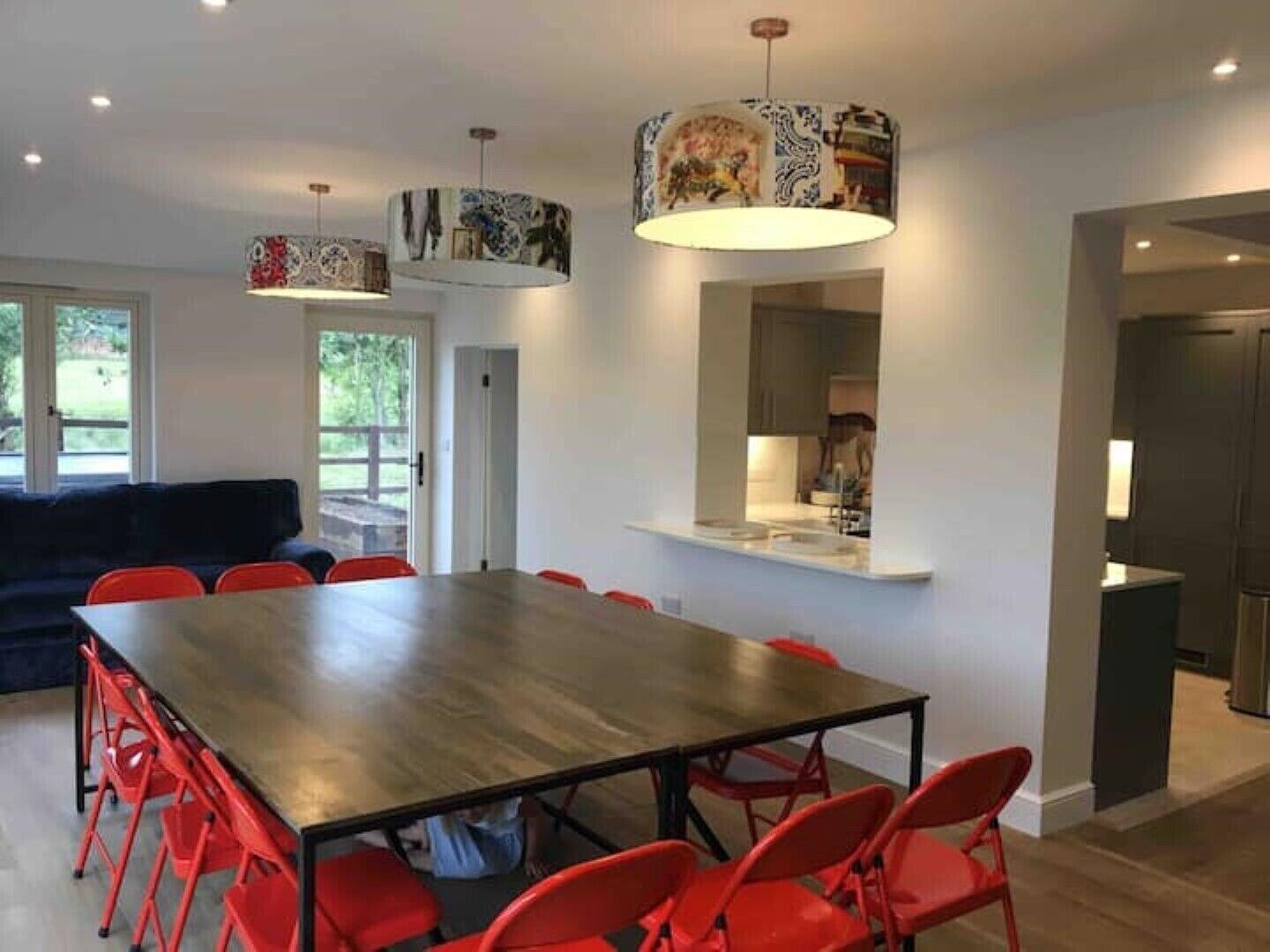 image-housing-carousel