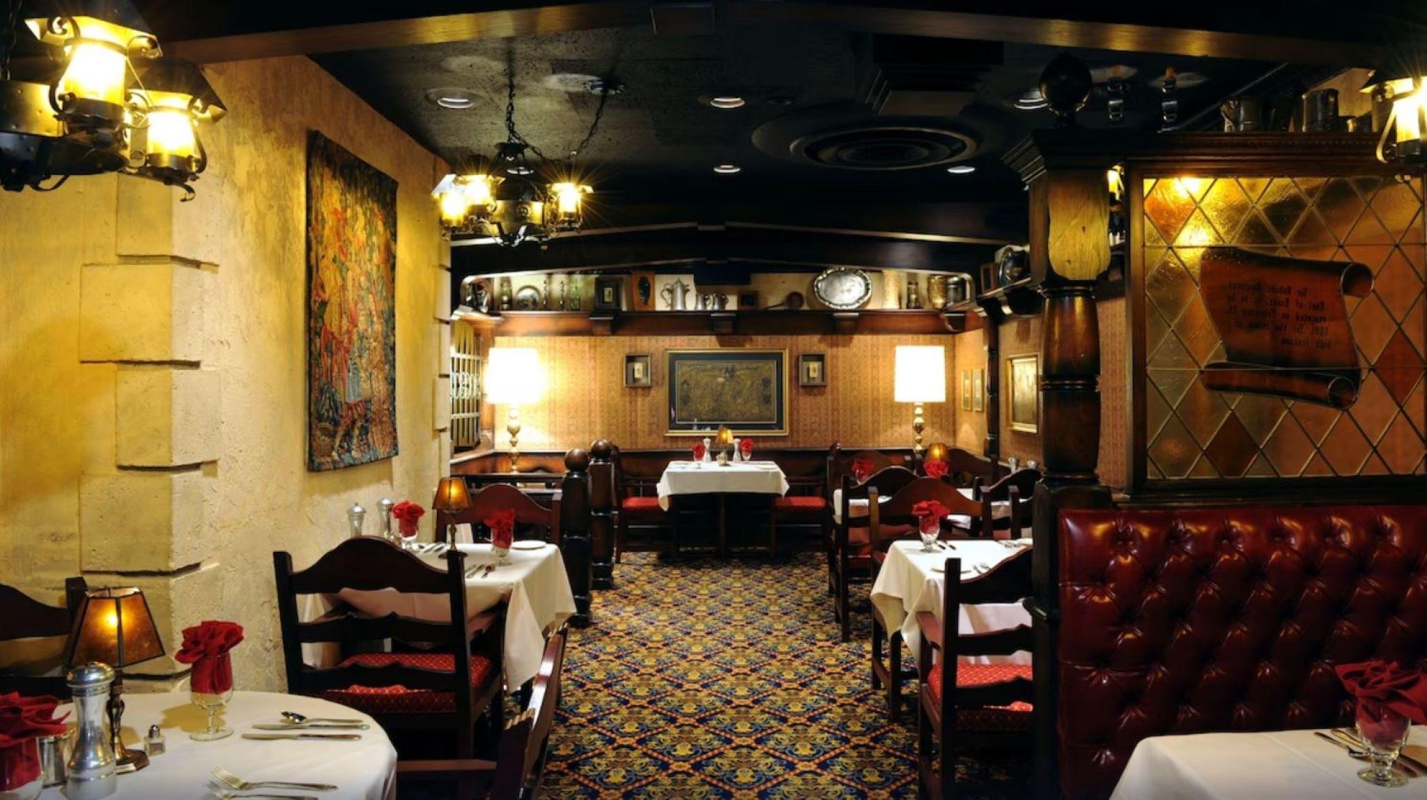 image-housing-carousel