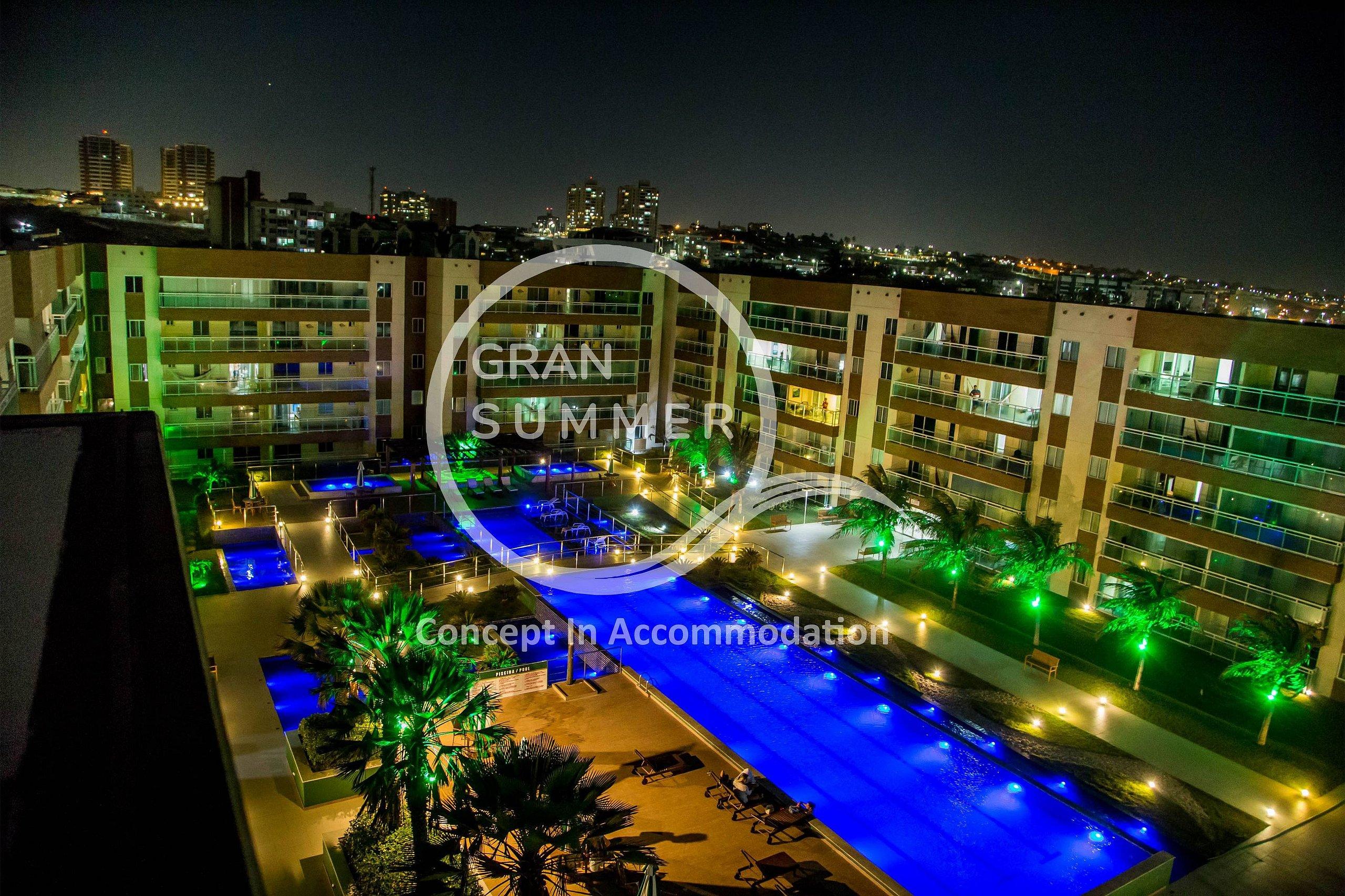 image-housing-carousel