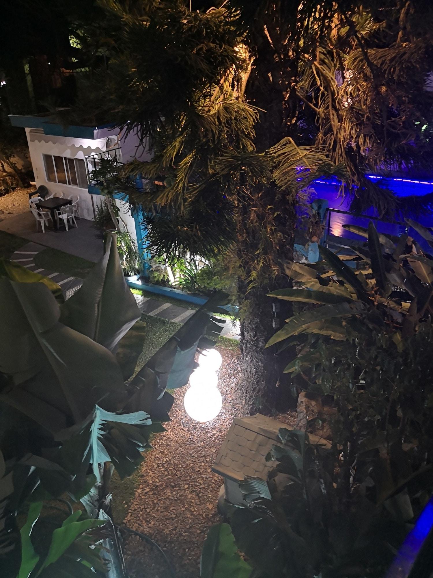 image-housing-carousel