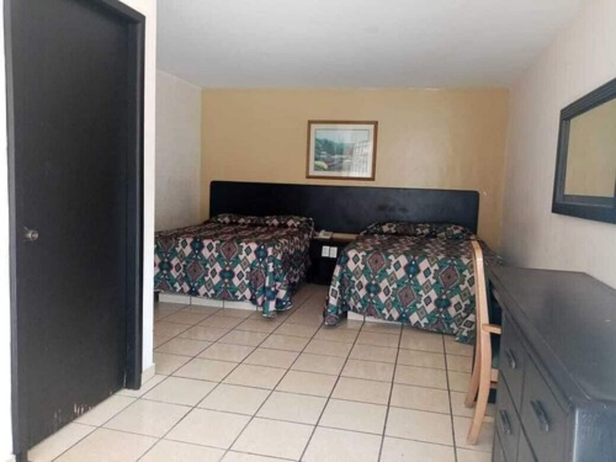 Hotel Santander Inn & Suites 2