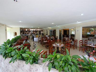 image-housing-carousel