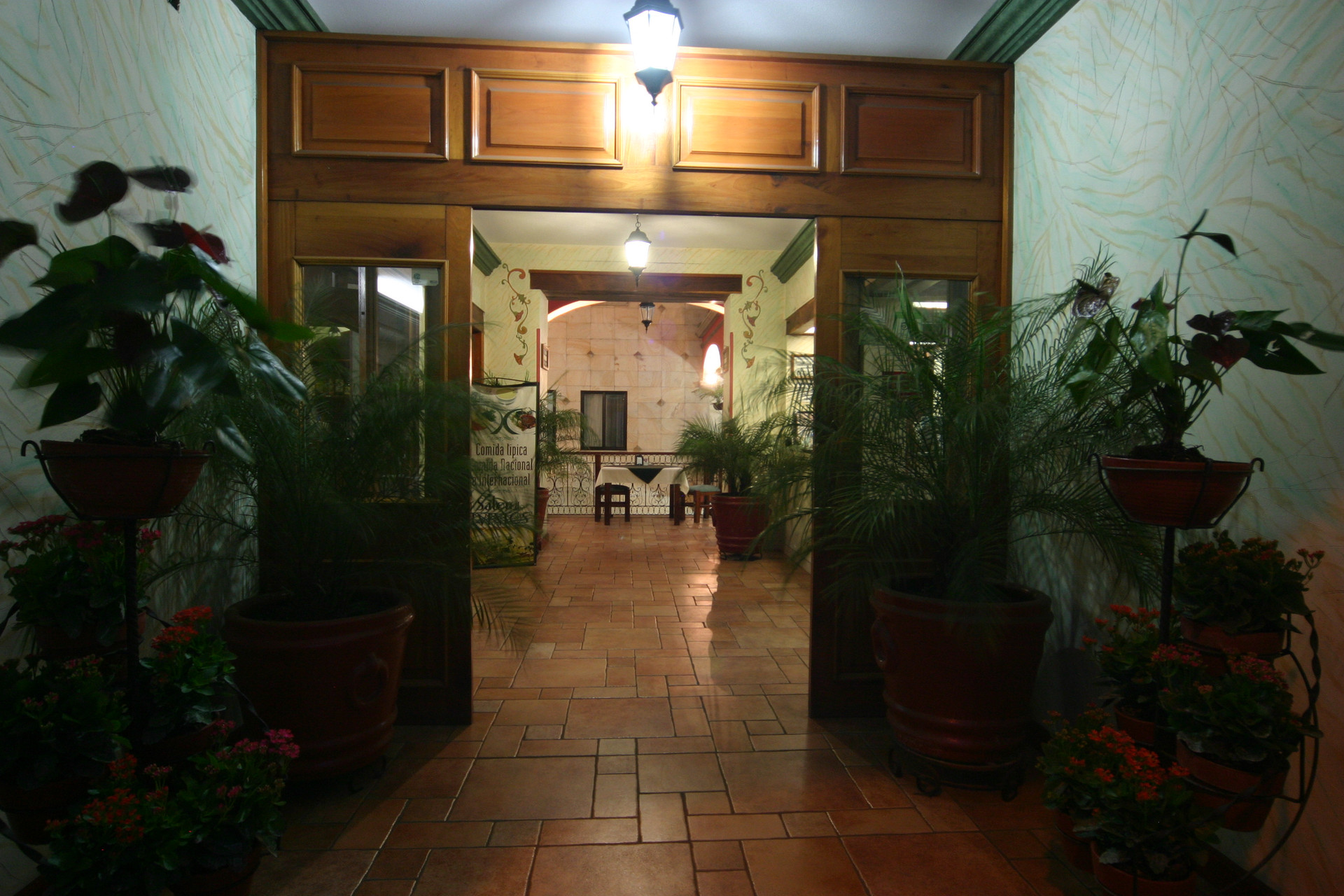 image-housing-carousel