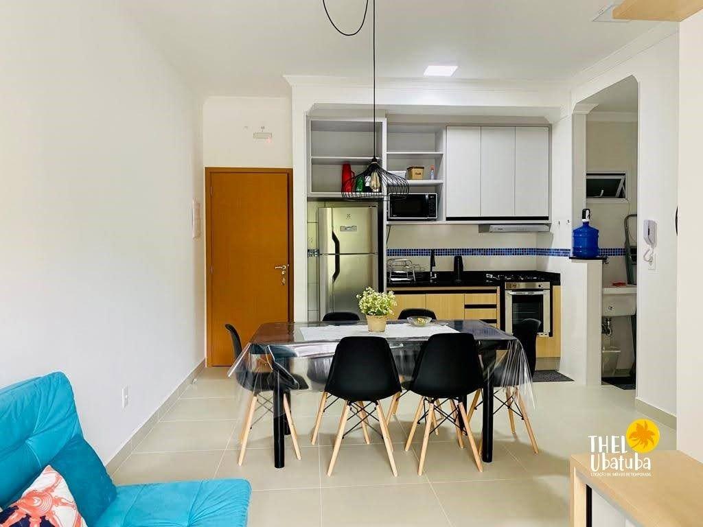 image-housing-carousel