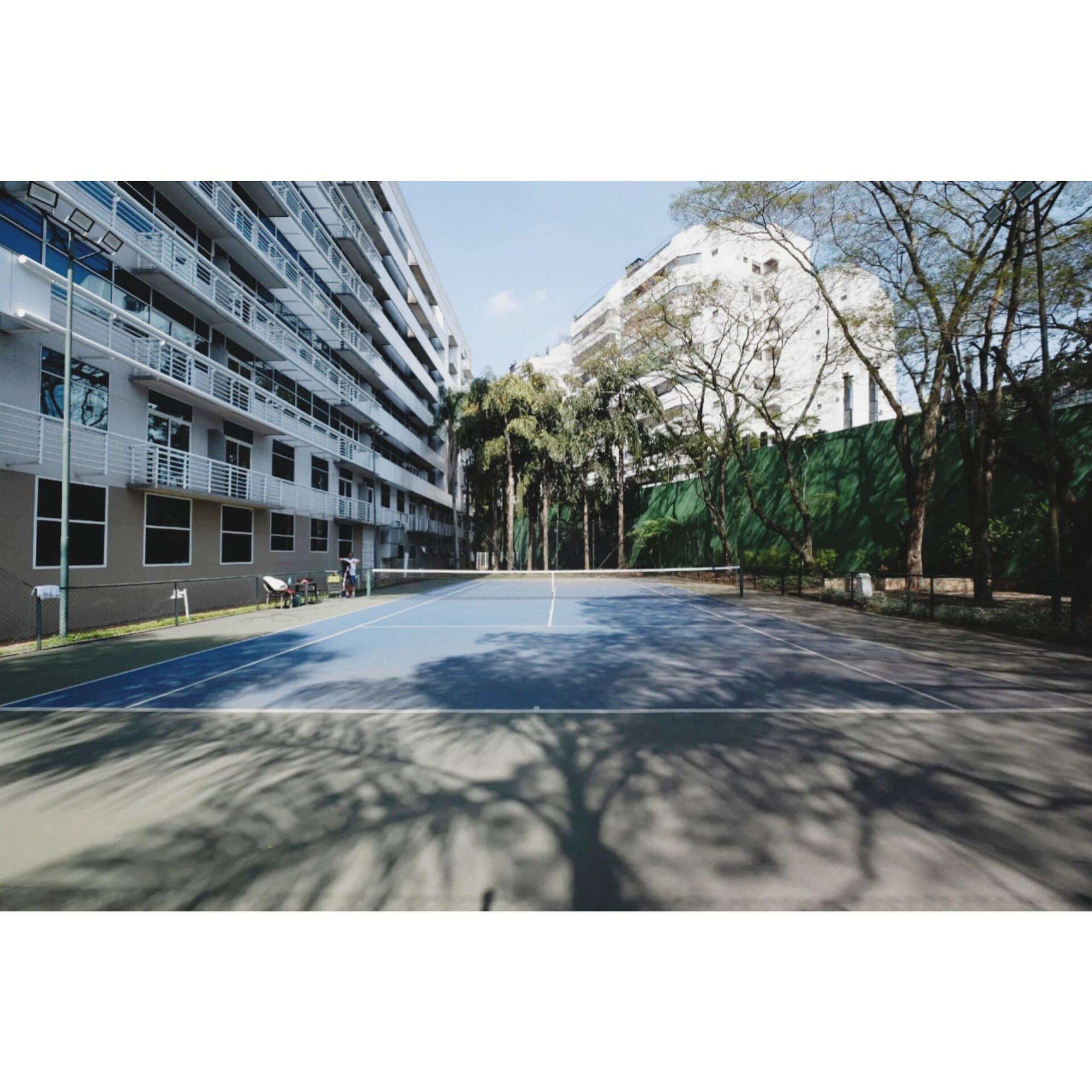 image-housing-carousel