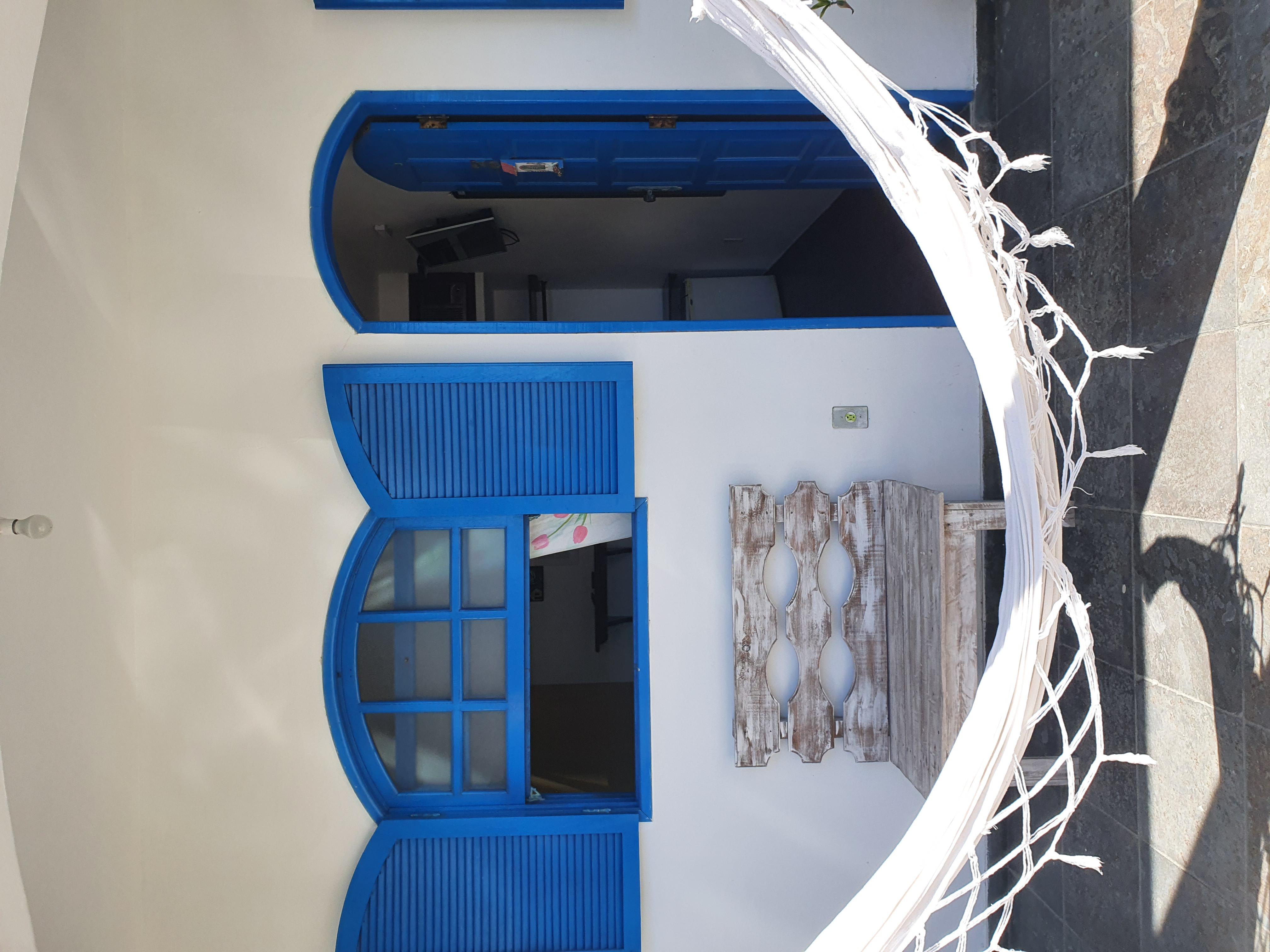image-housing-carousel