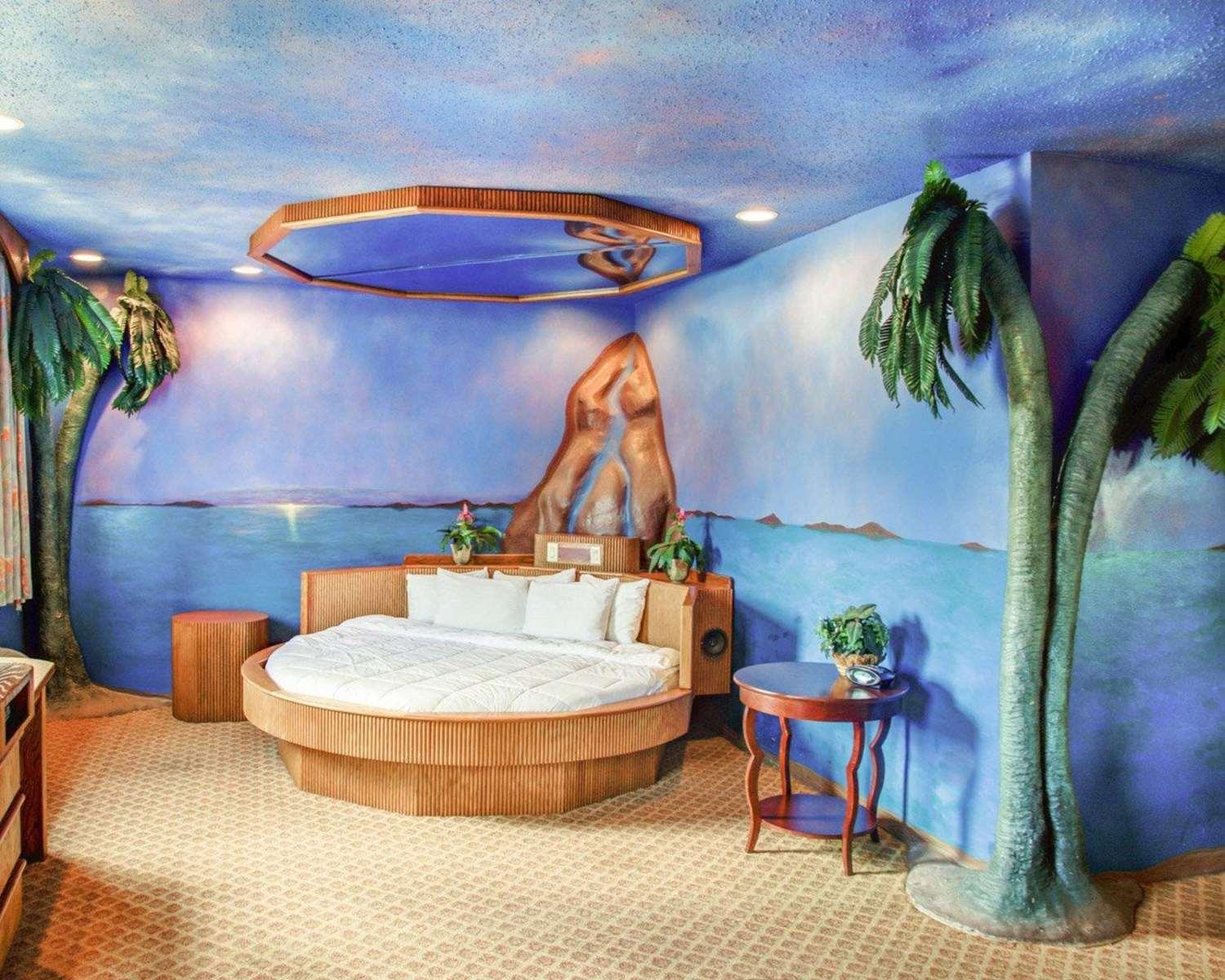 image-housing-carousel