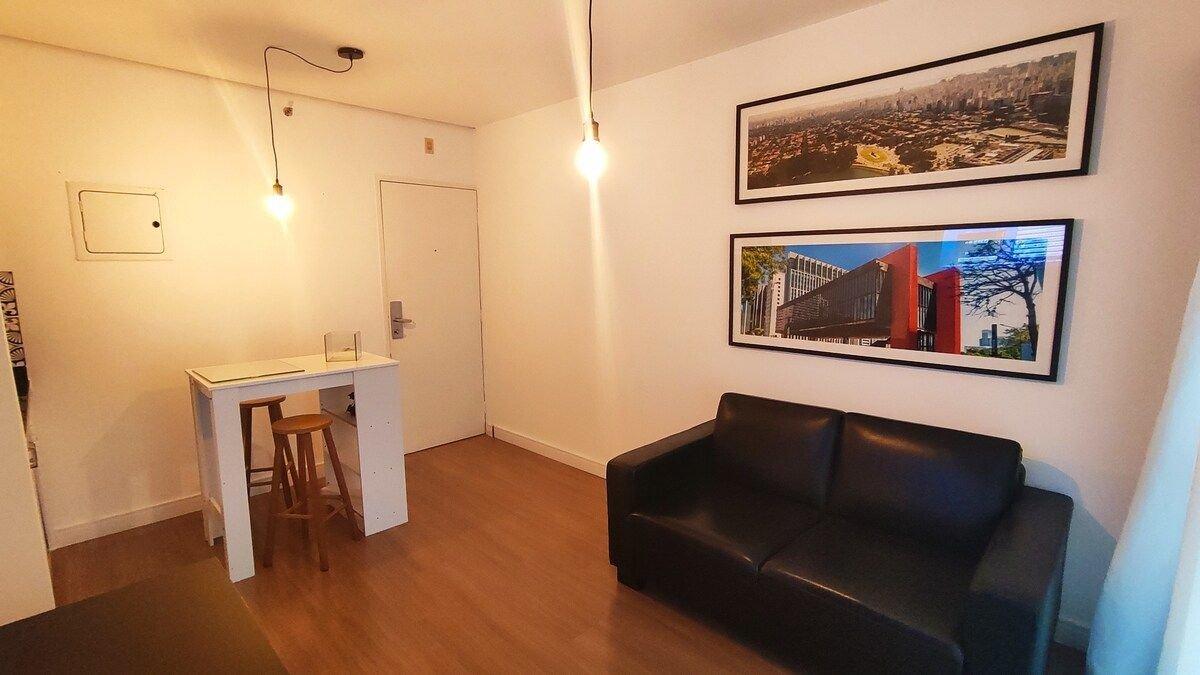 image-housing-carousel