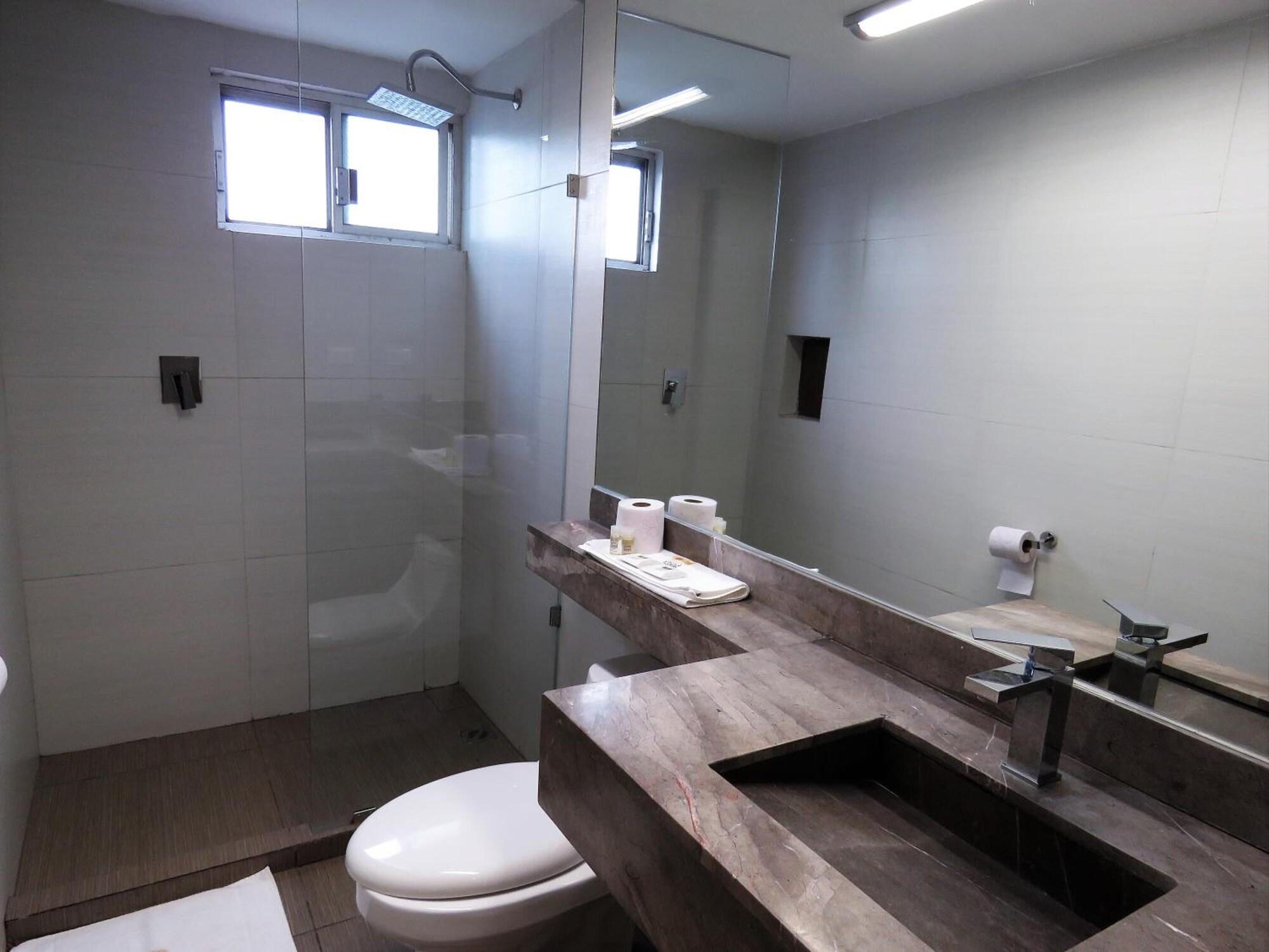 Hotel Grand Reyes 4