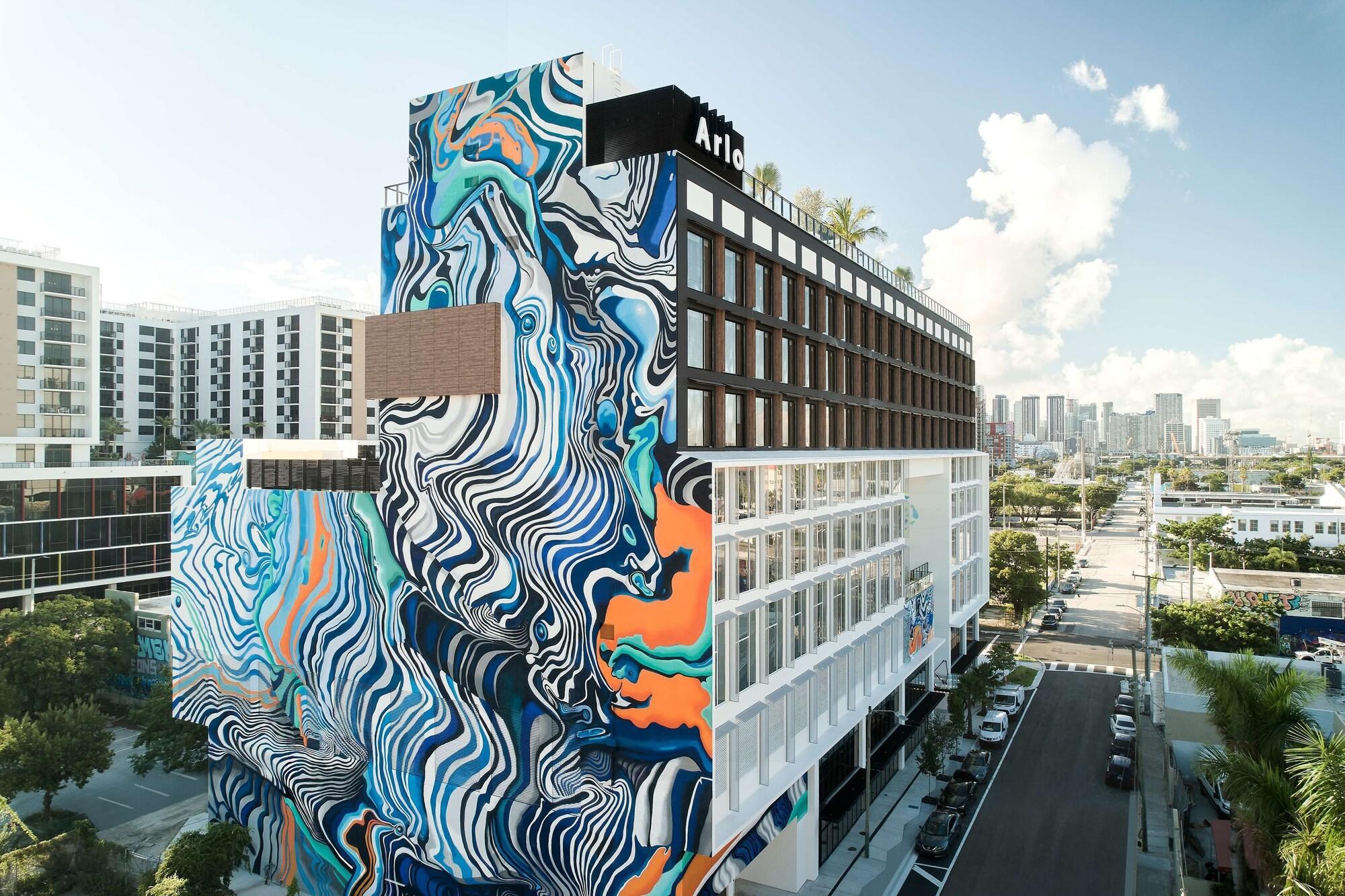 image-housing-carousel