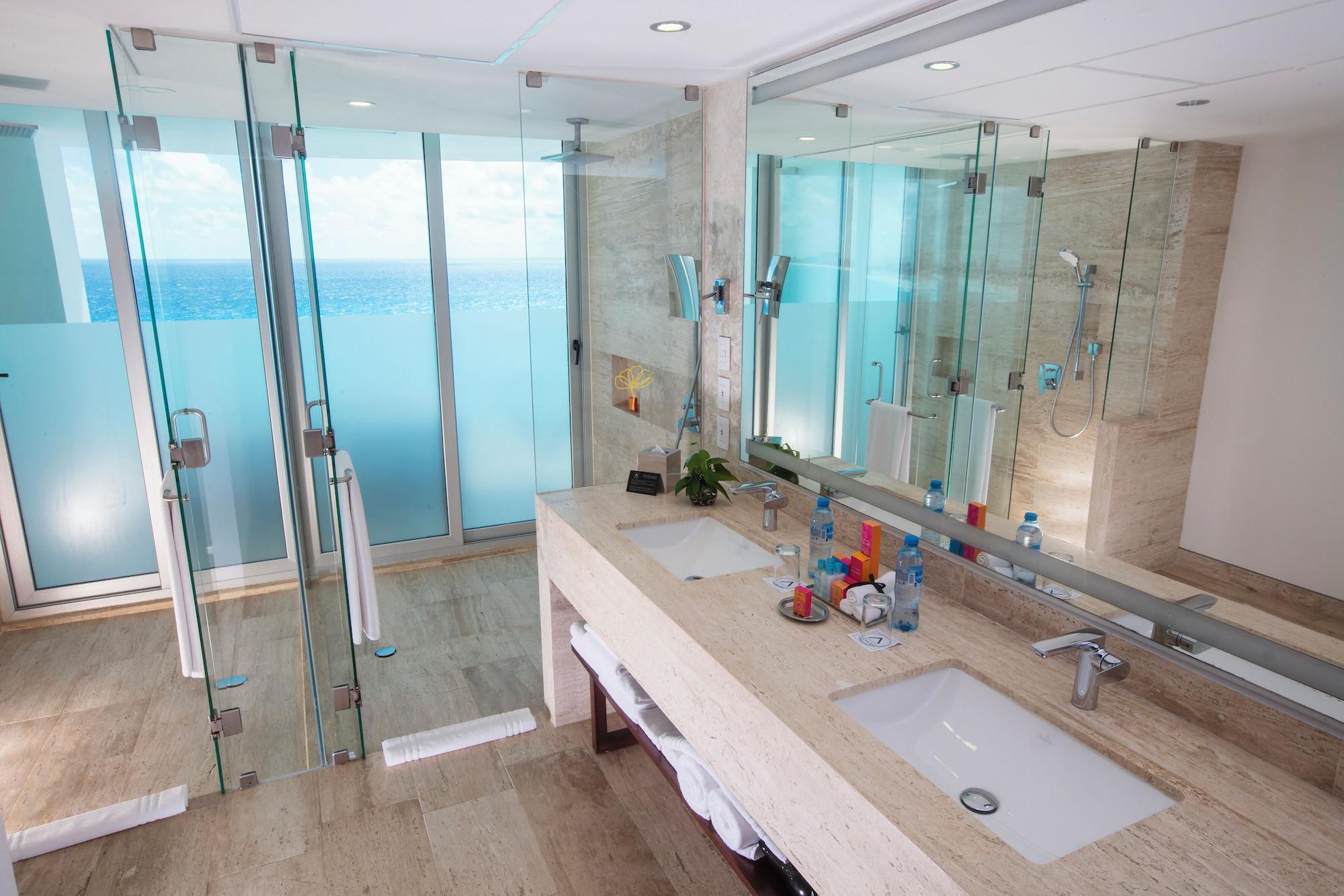 Altitude Master Suite