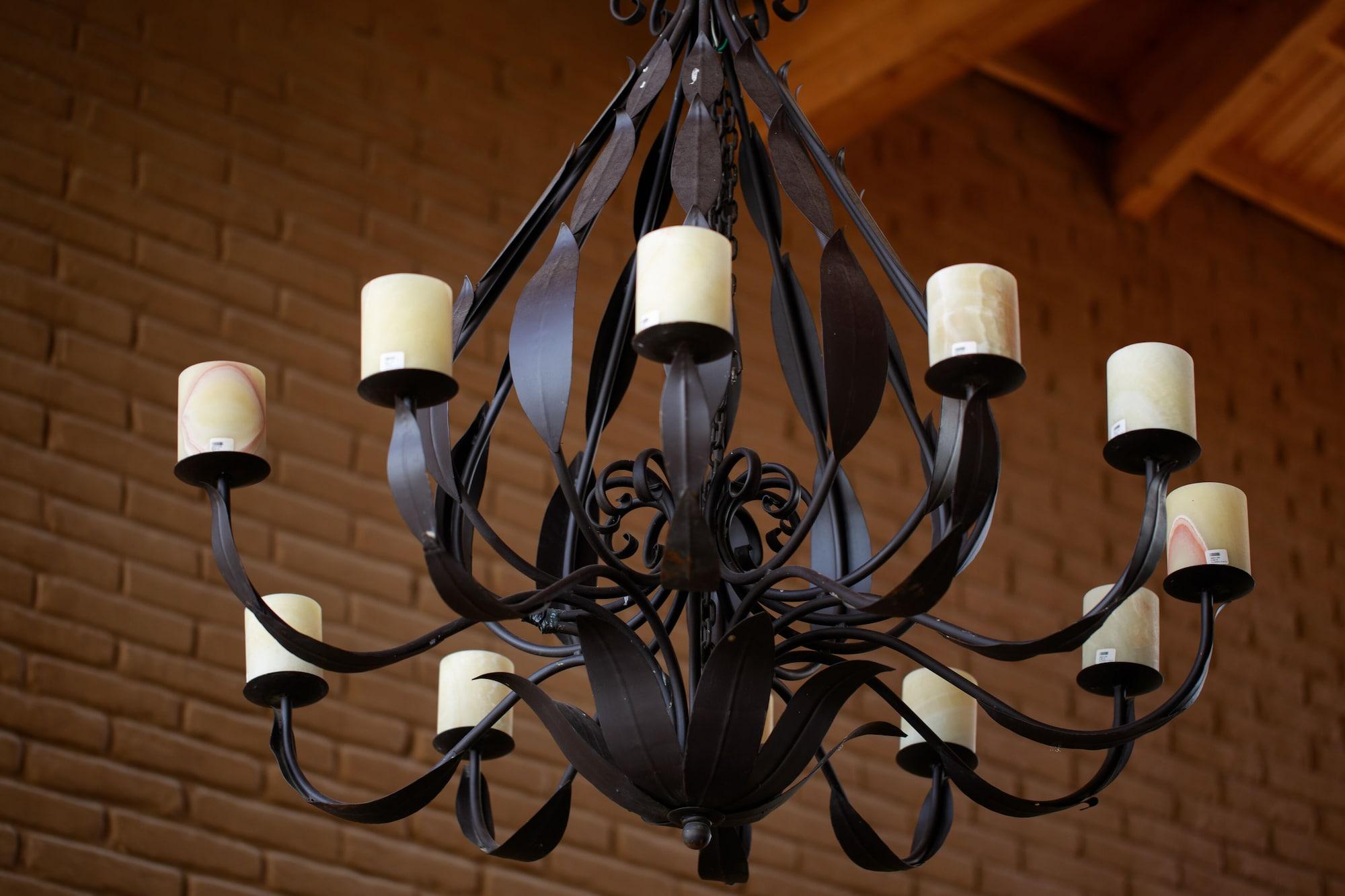 image-housing-carousel