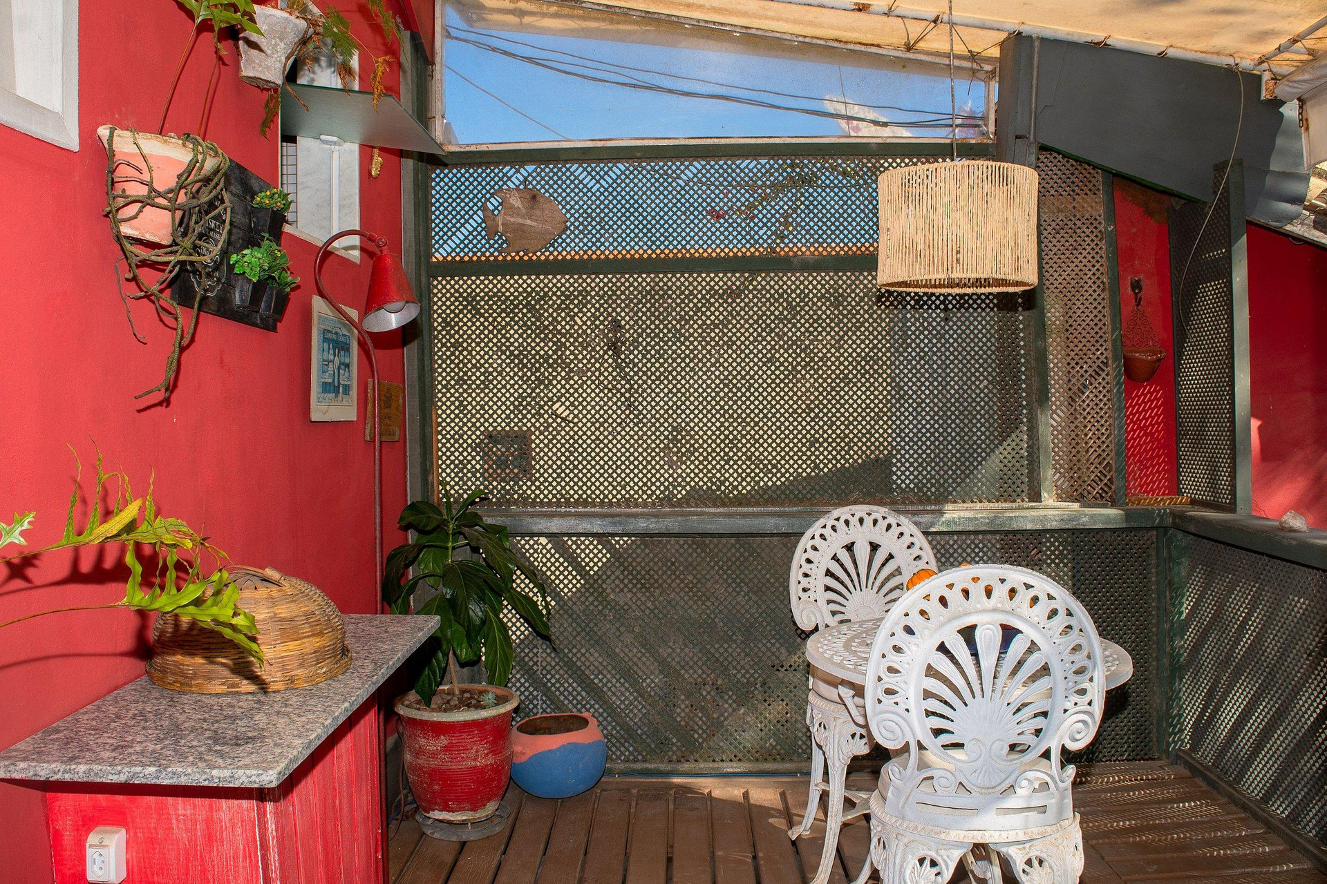 image-housing-carousel