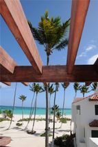 Bavaro - 3 Bedroom Ocean Front Apt V15