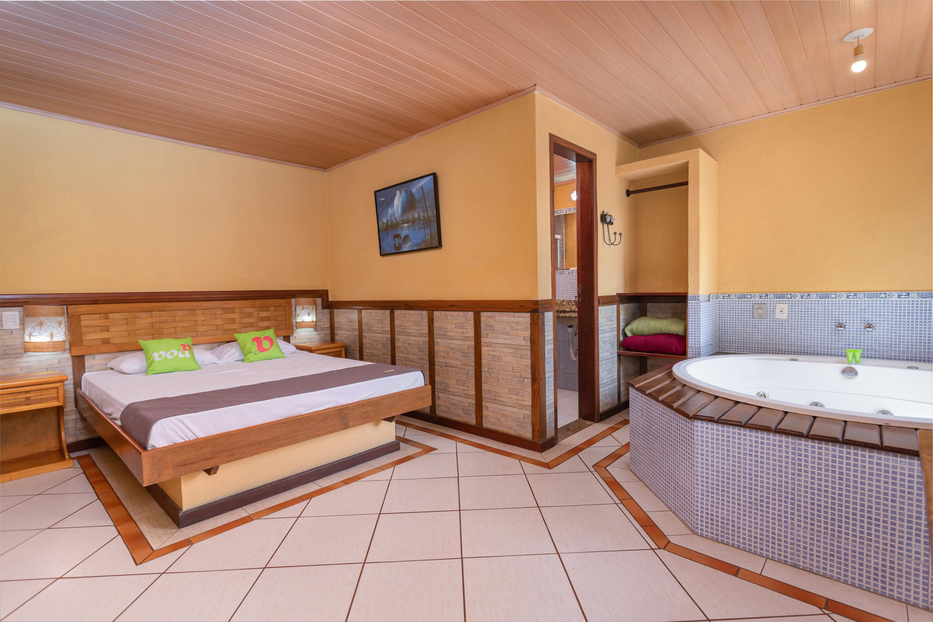 image-housing-carousel