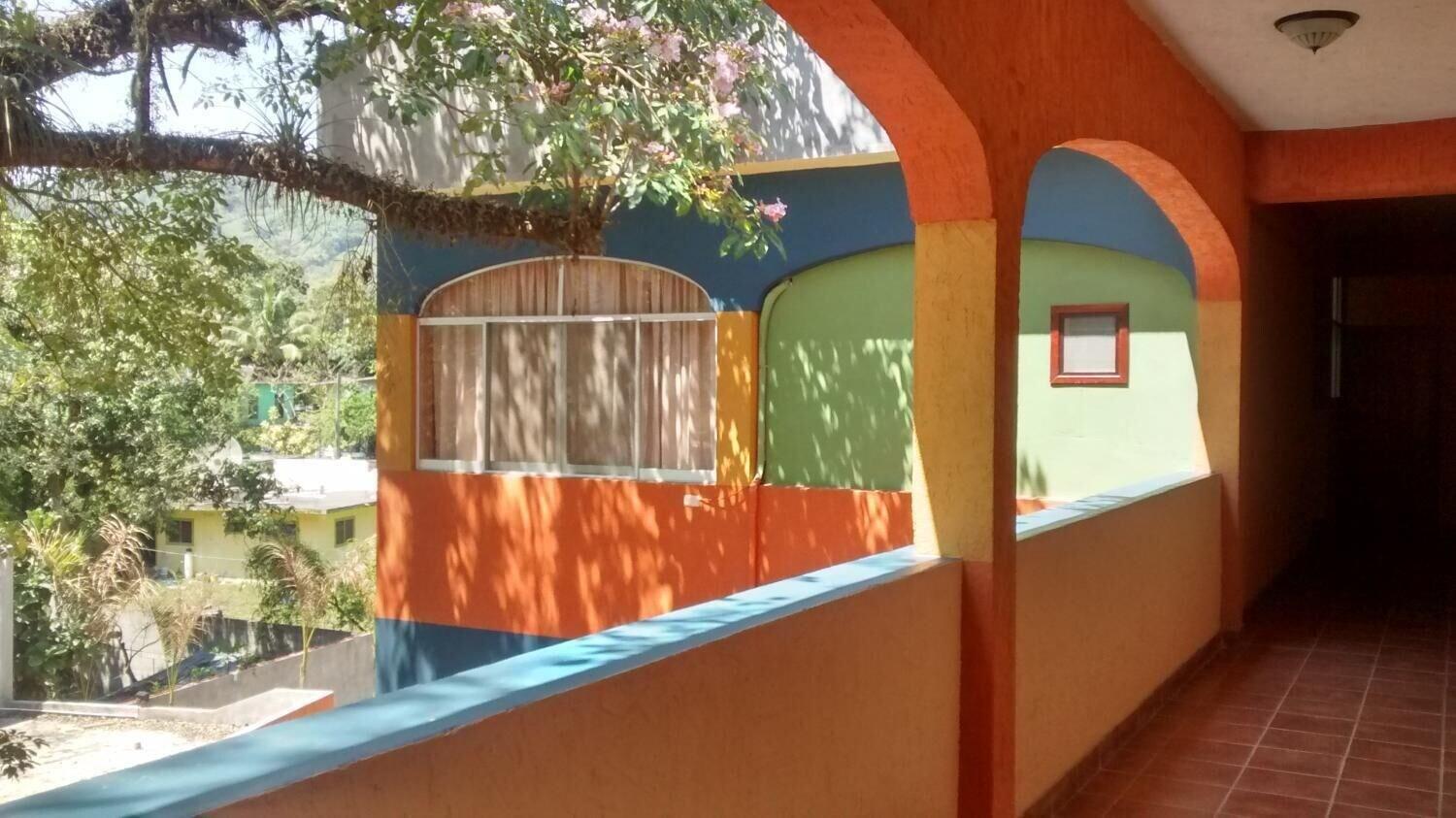 image-housing-carousel
