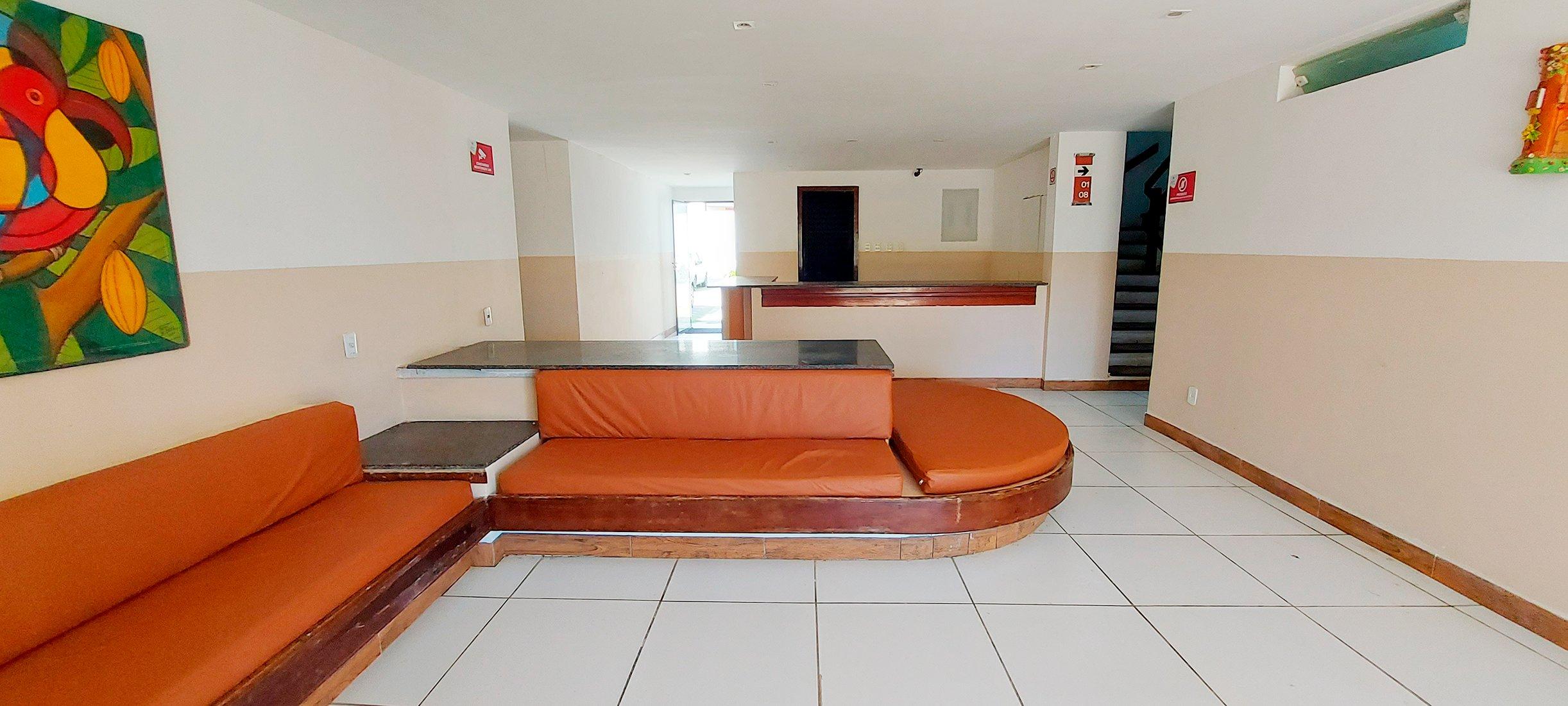 image-housing-carousel