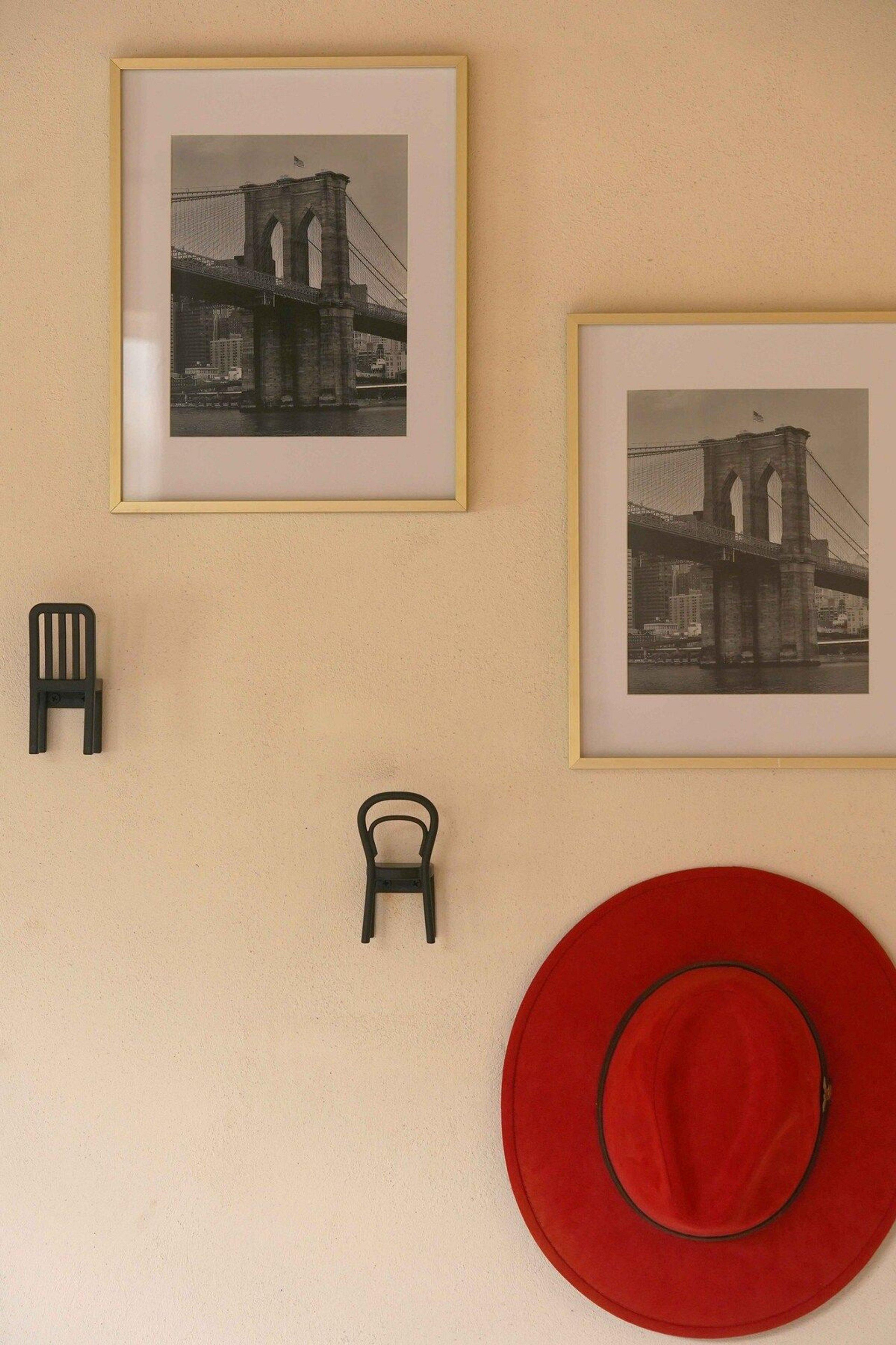 image-housing-carousel