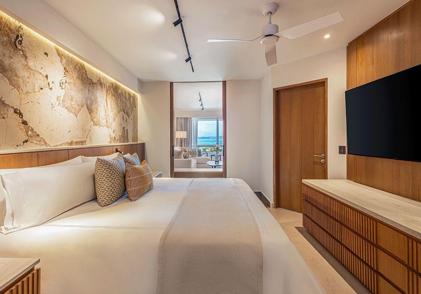 Parlor Suite OV Plus