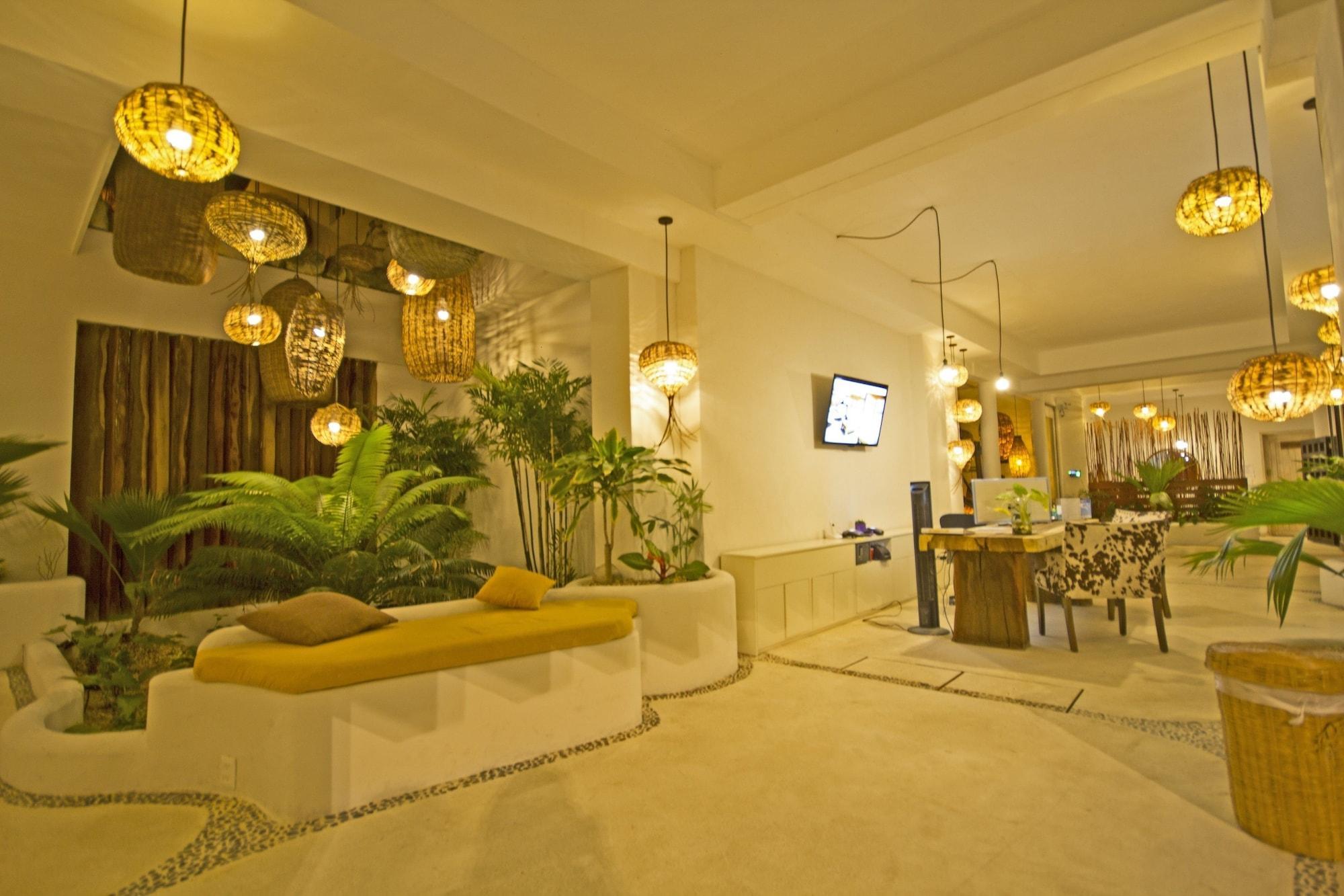 image-housing-carousel
