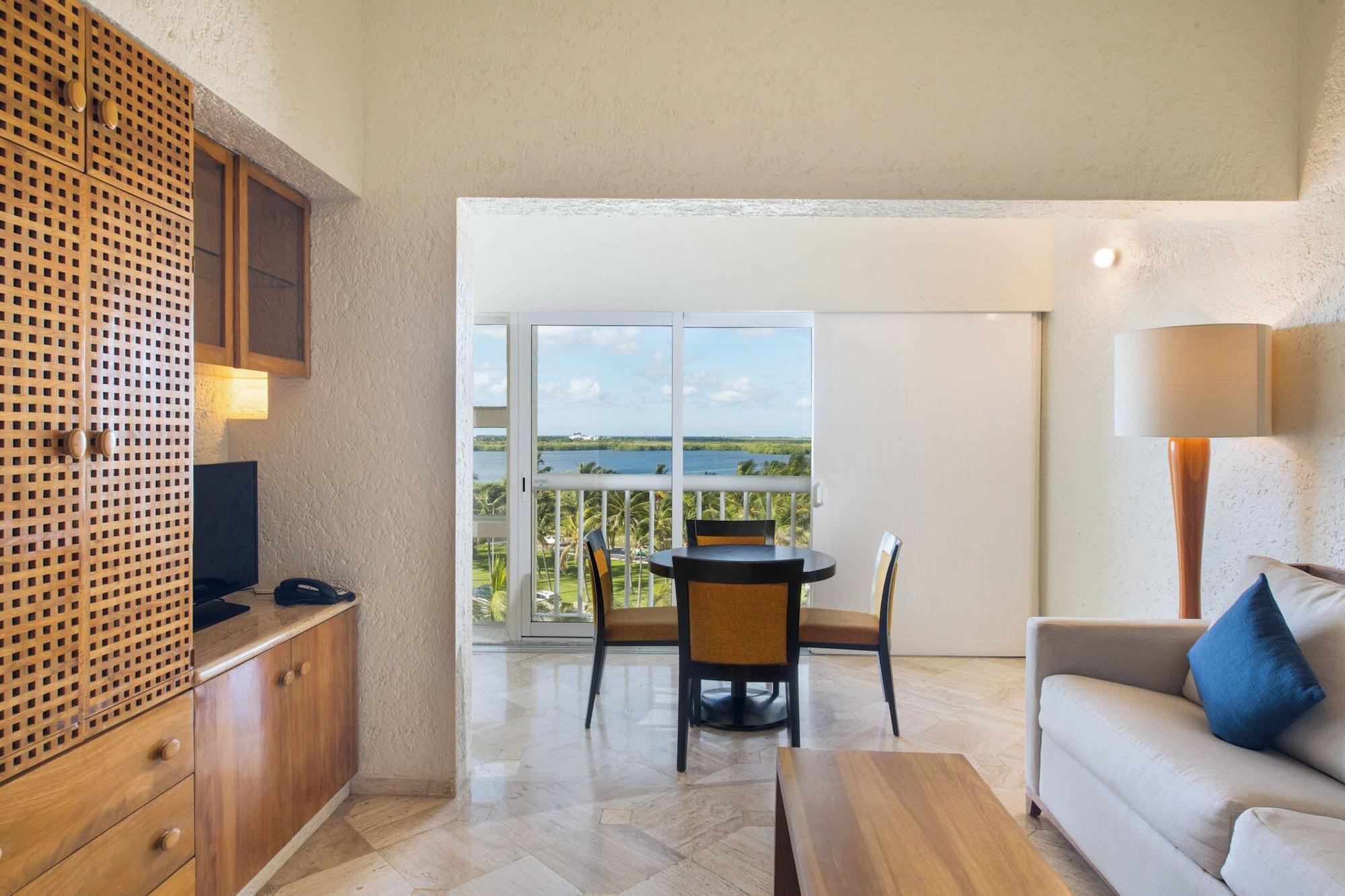 Club Suite