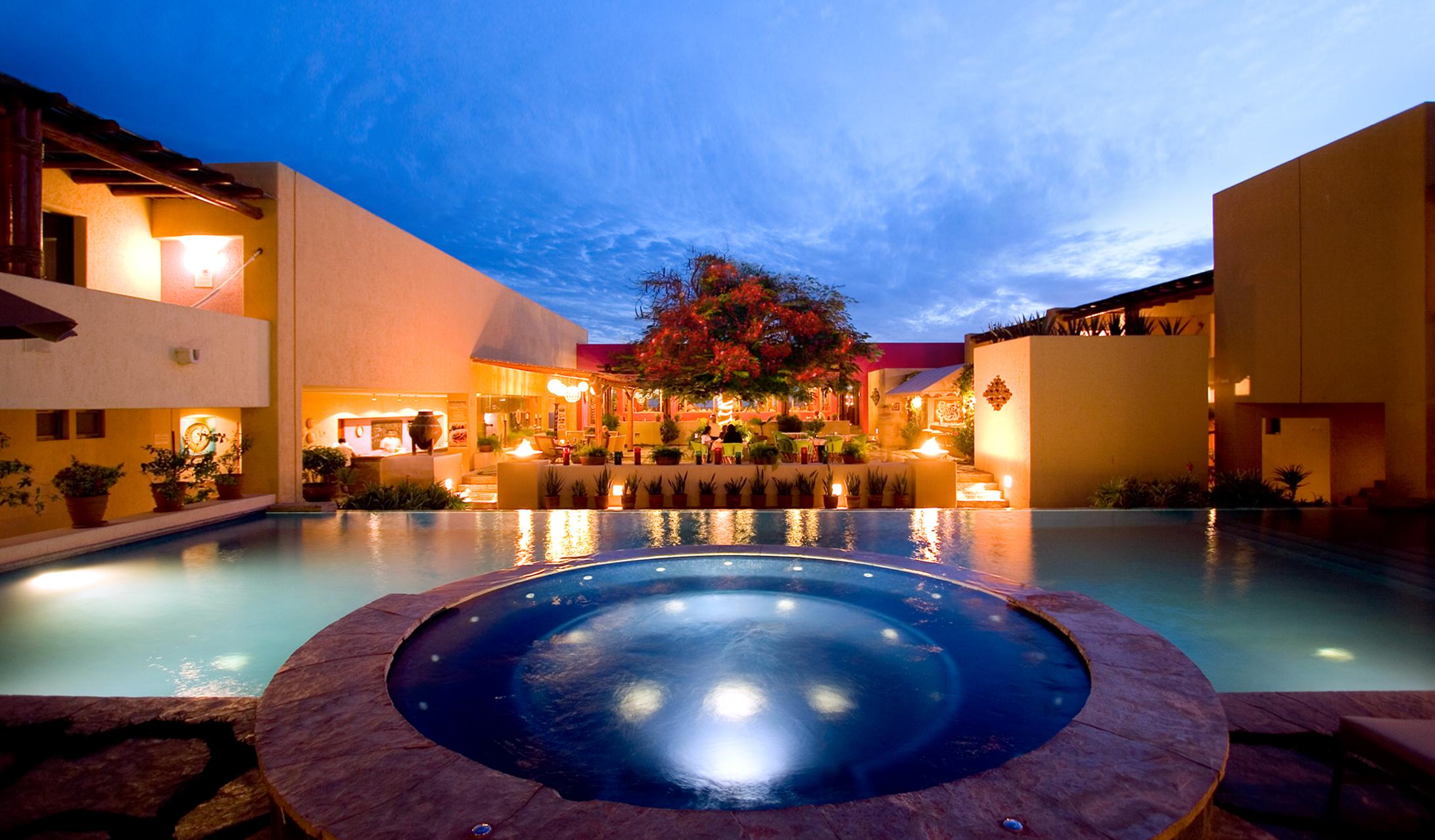 Los Patios Hotel image