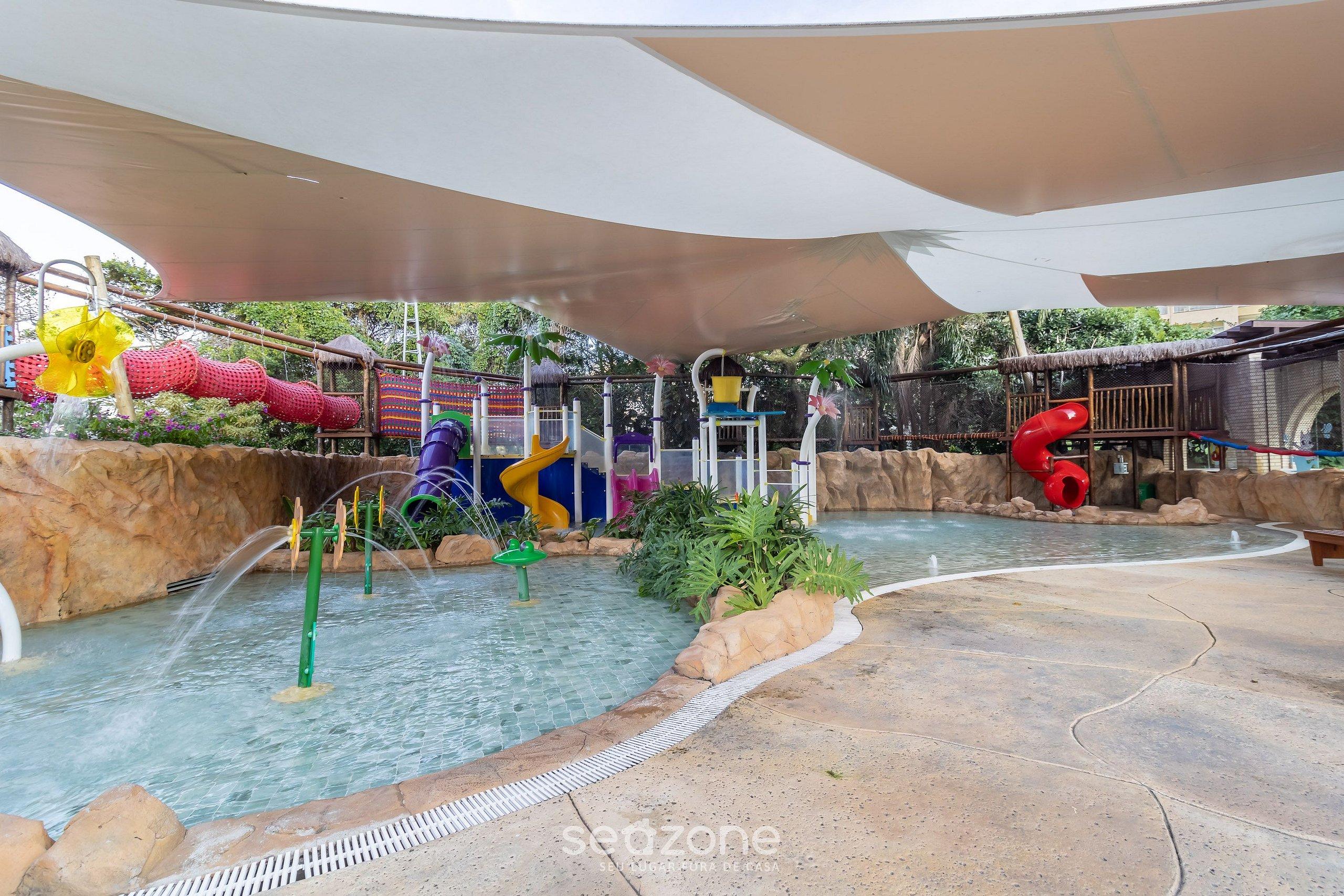 image-housing-carousel