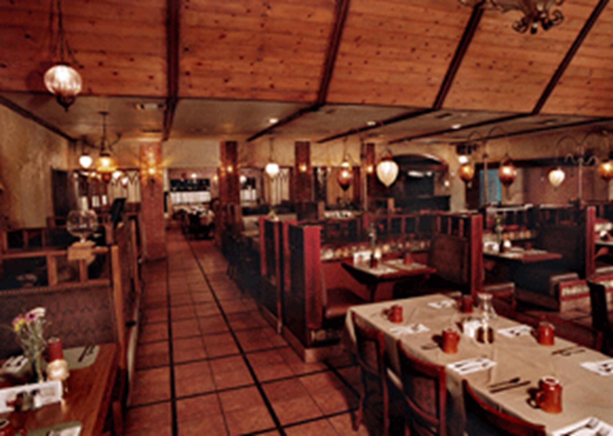 image-housing-carousel