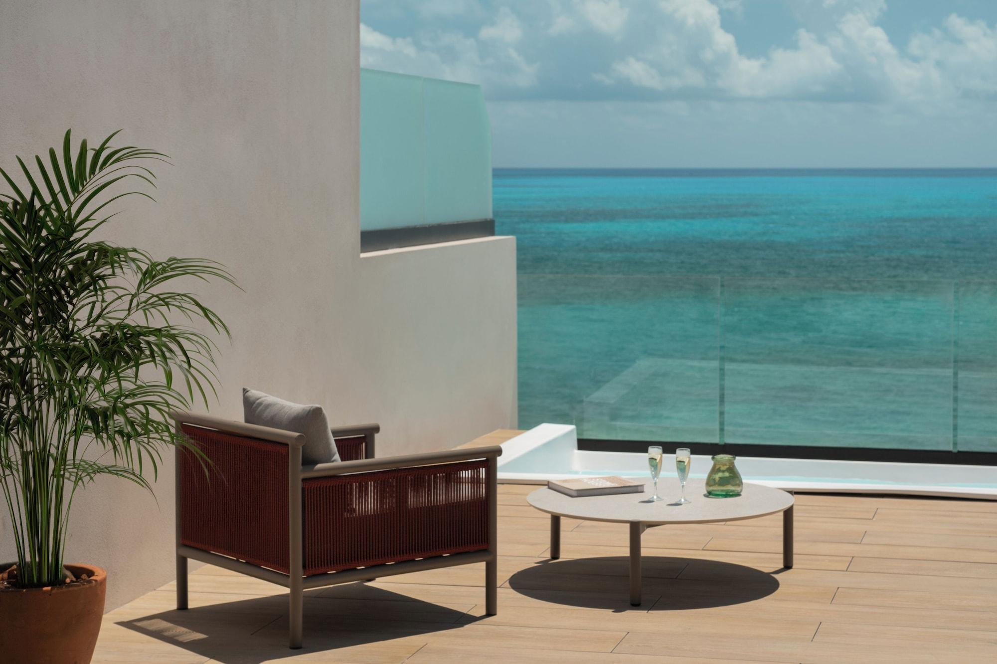 Excellence Club Two-Story Rooftop Terrace Suite W/ Private Pool Ocean View