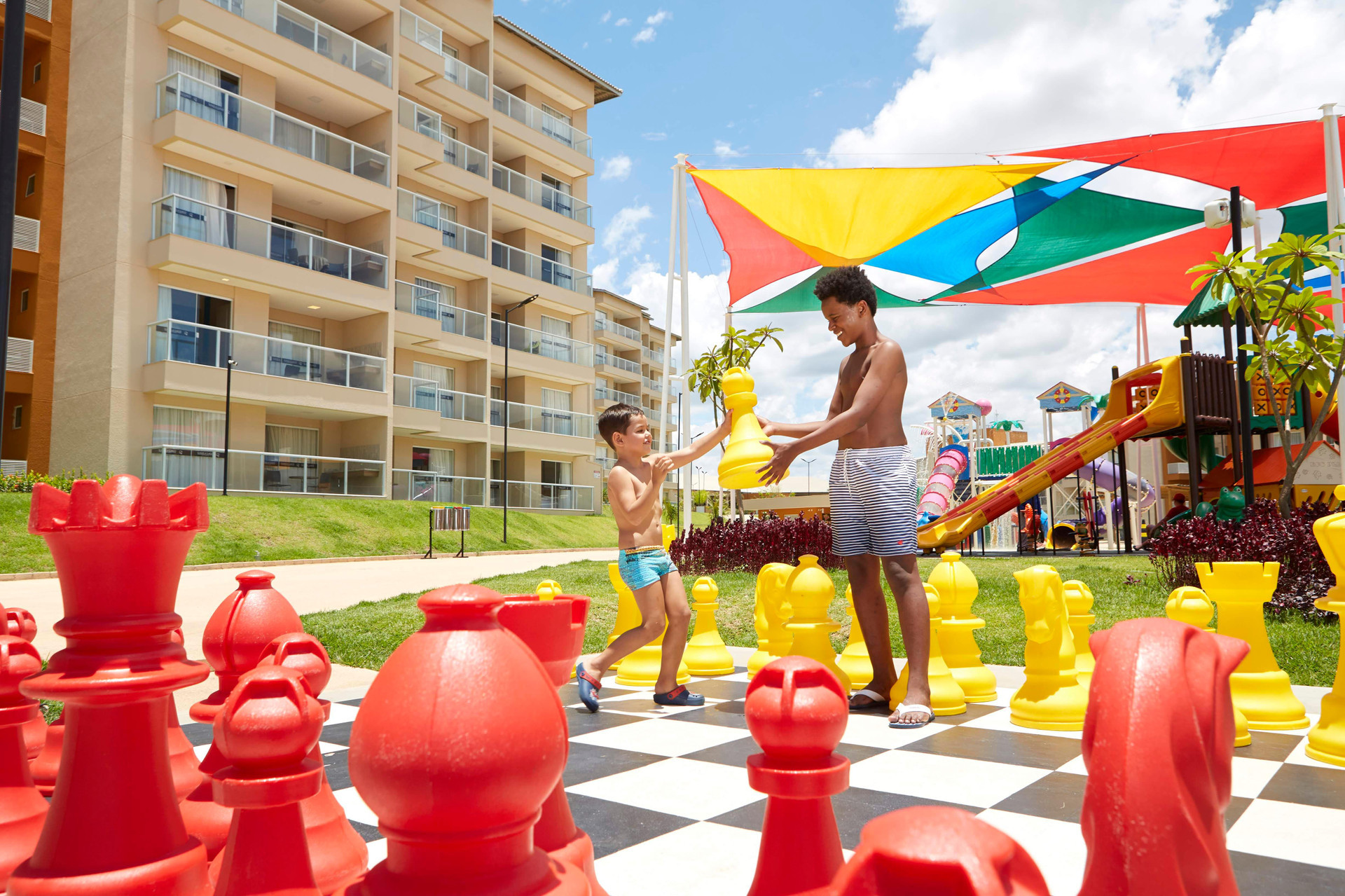 image-housing-carousel
