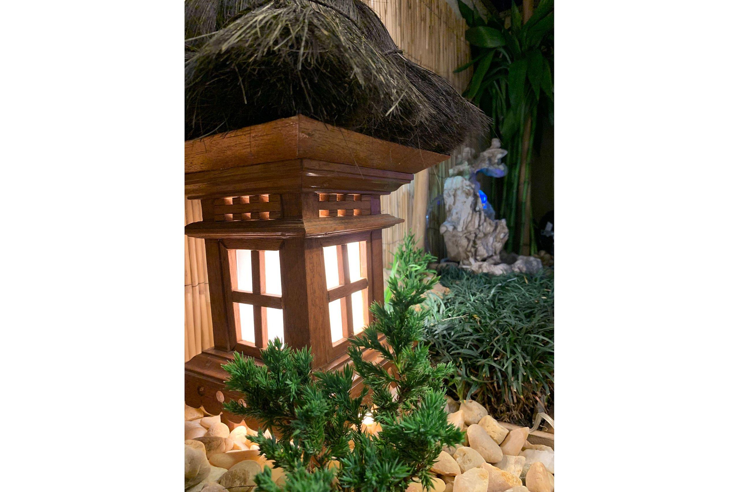 image-housing-carousel