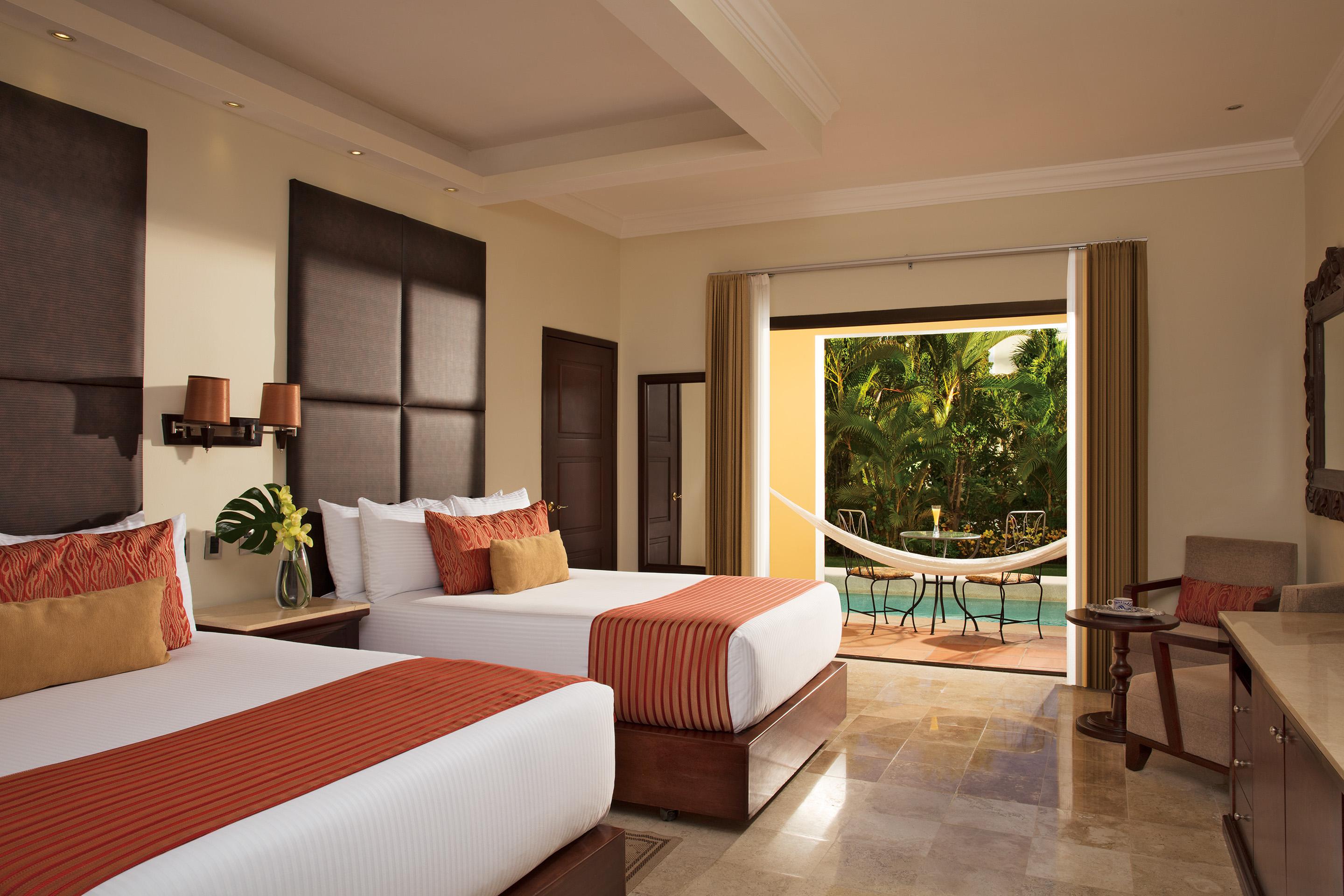 Habitación Superior con Vista a la Piscina