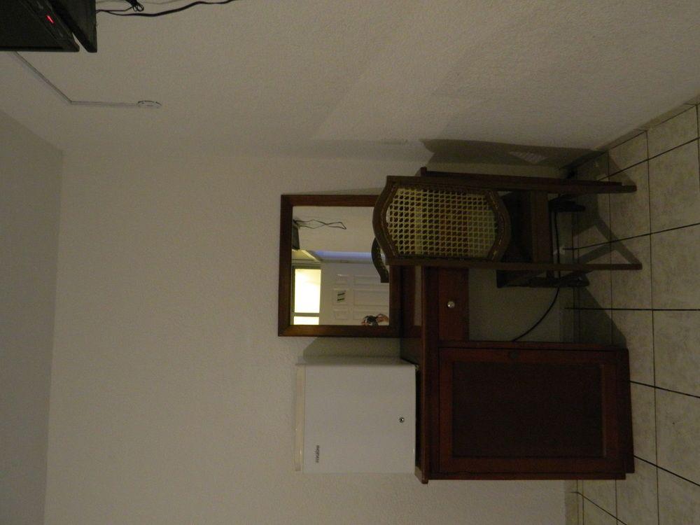 image-housing-carousel