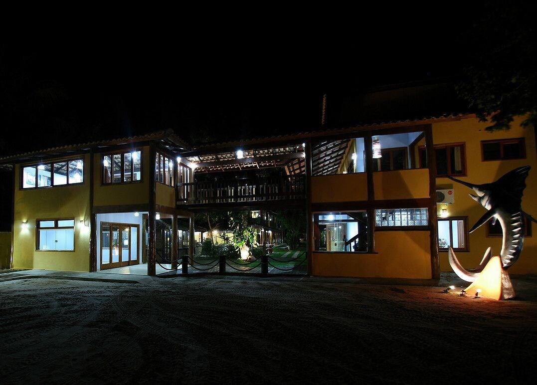image-housing-carousel