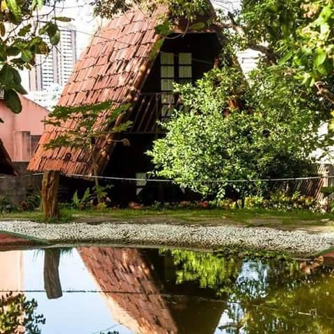 image-housing-carousel