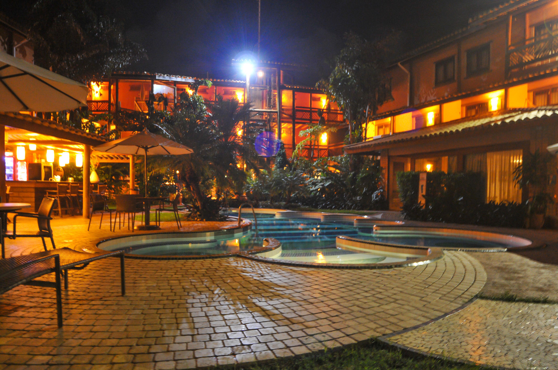 image-housing-carousel