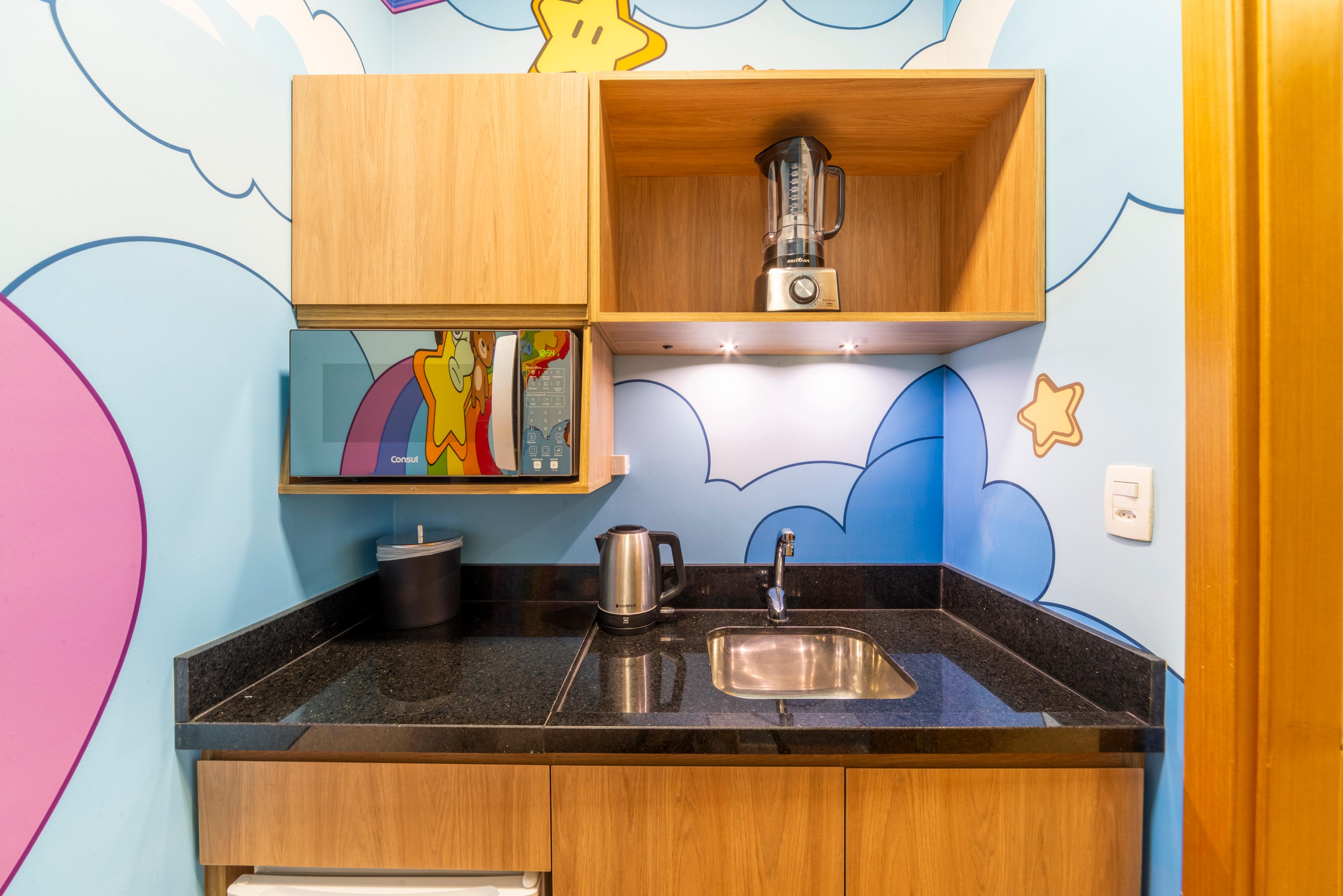 image-housing-carousel